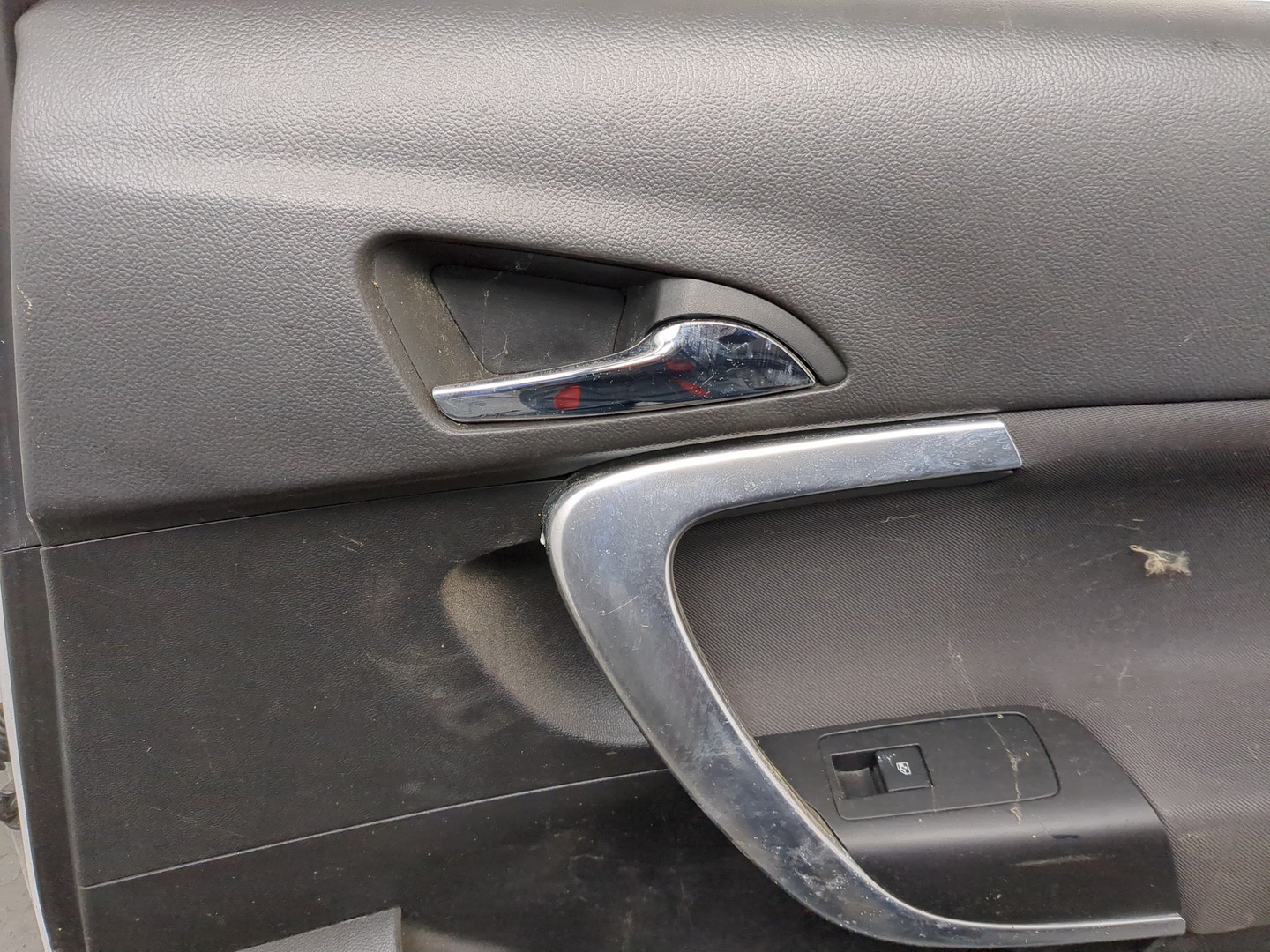 Дверь задняя правая