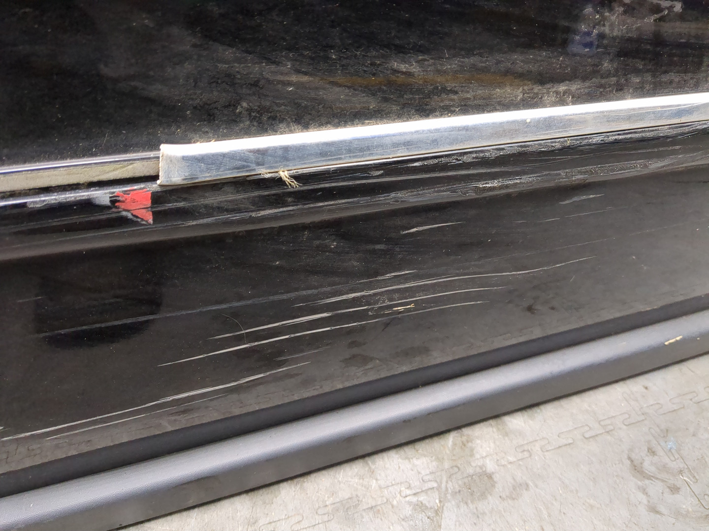 Дверь задняя правая