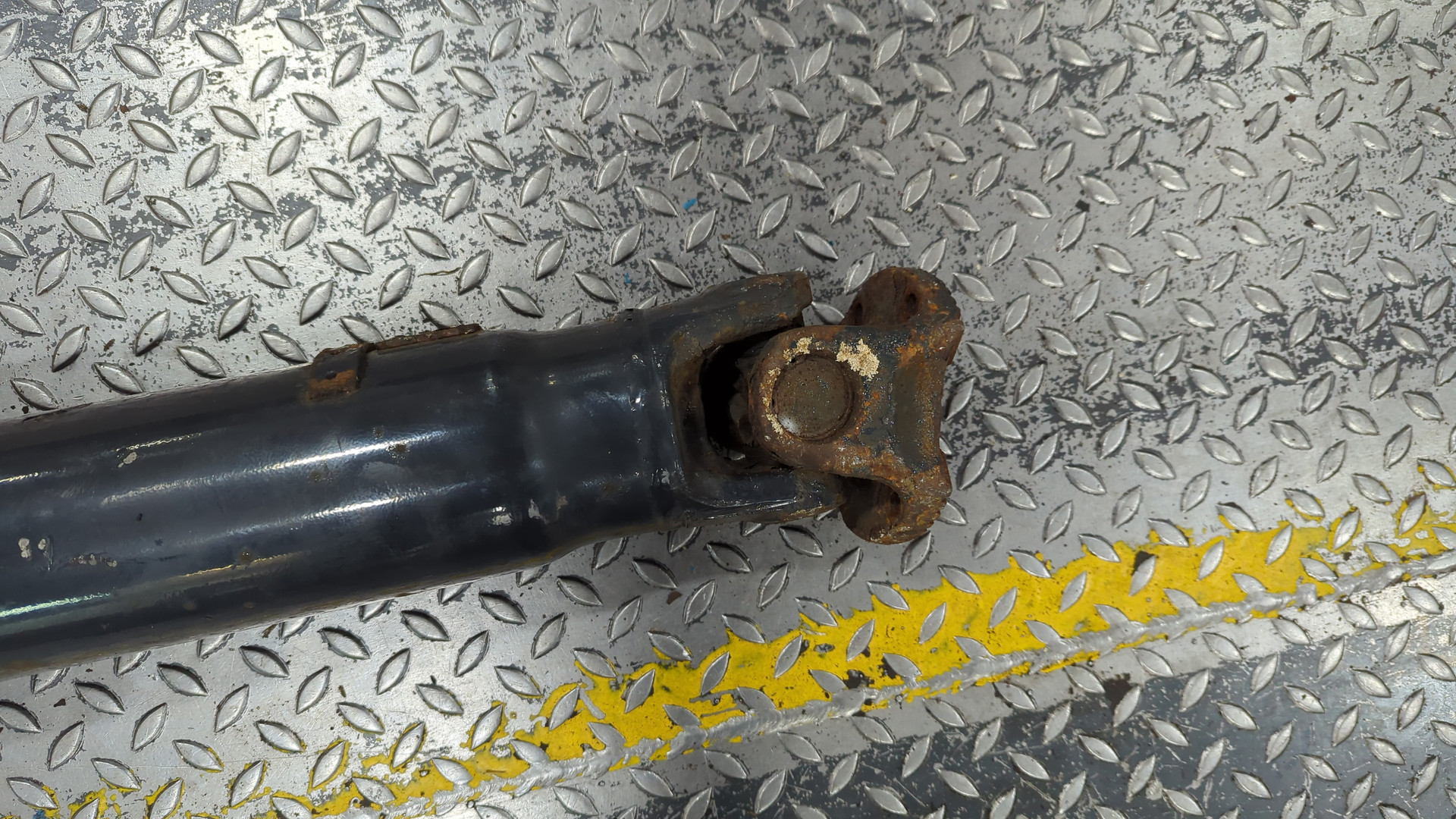 Вал карданный задний