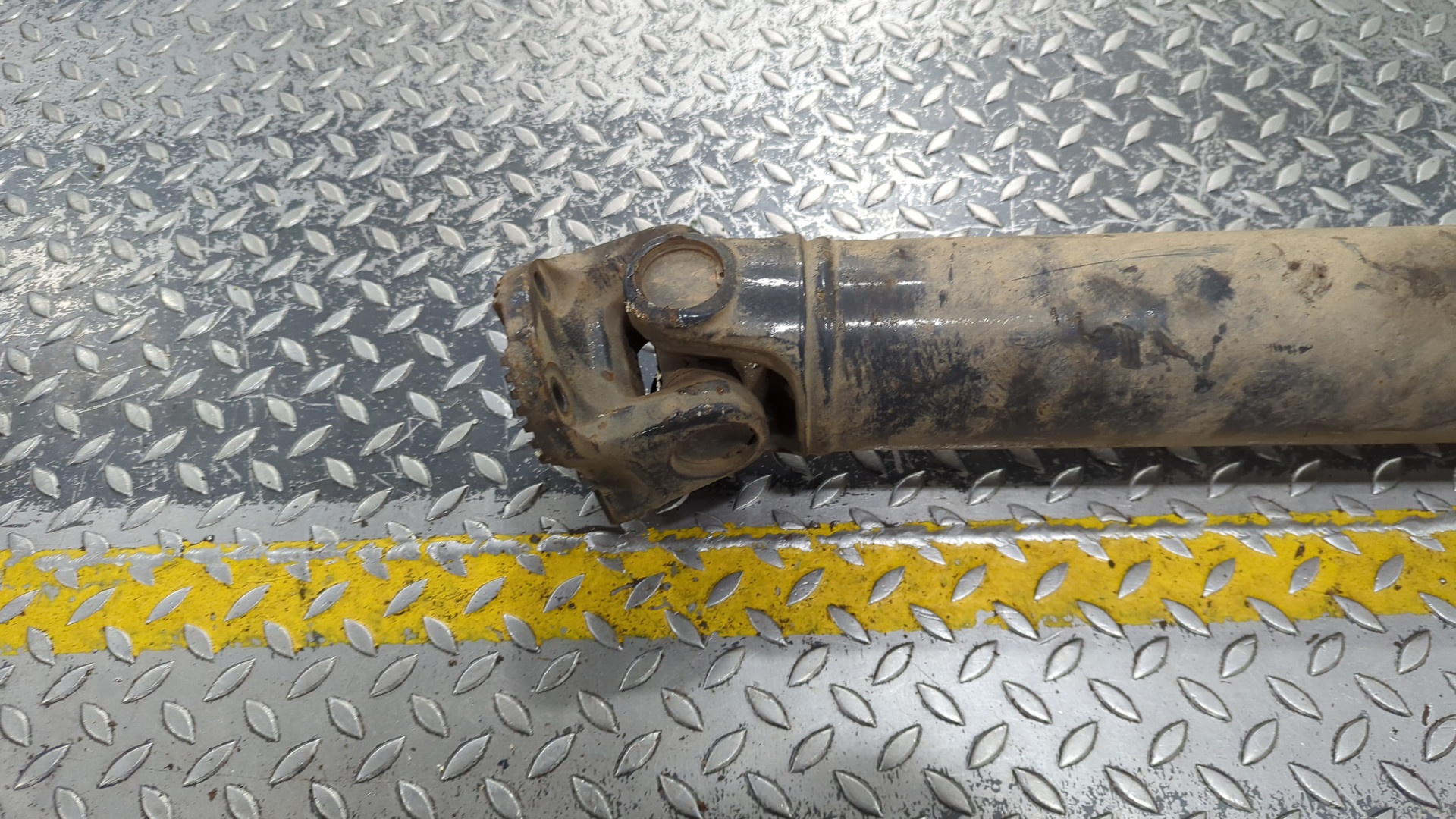 Вал карданный задний