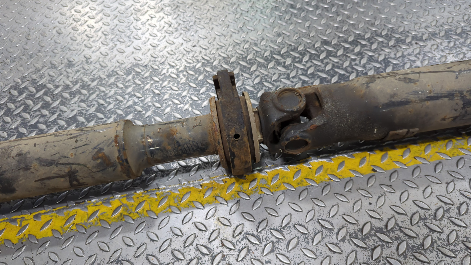 Вал карданный задний