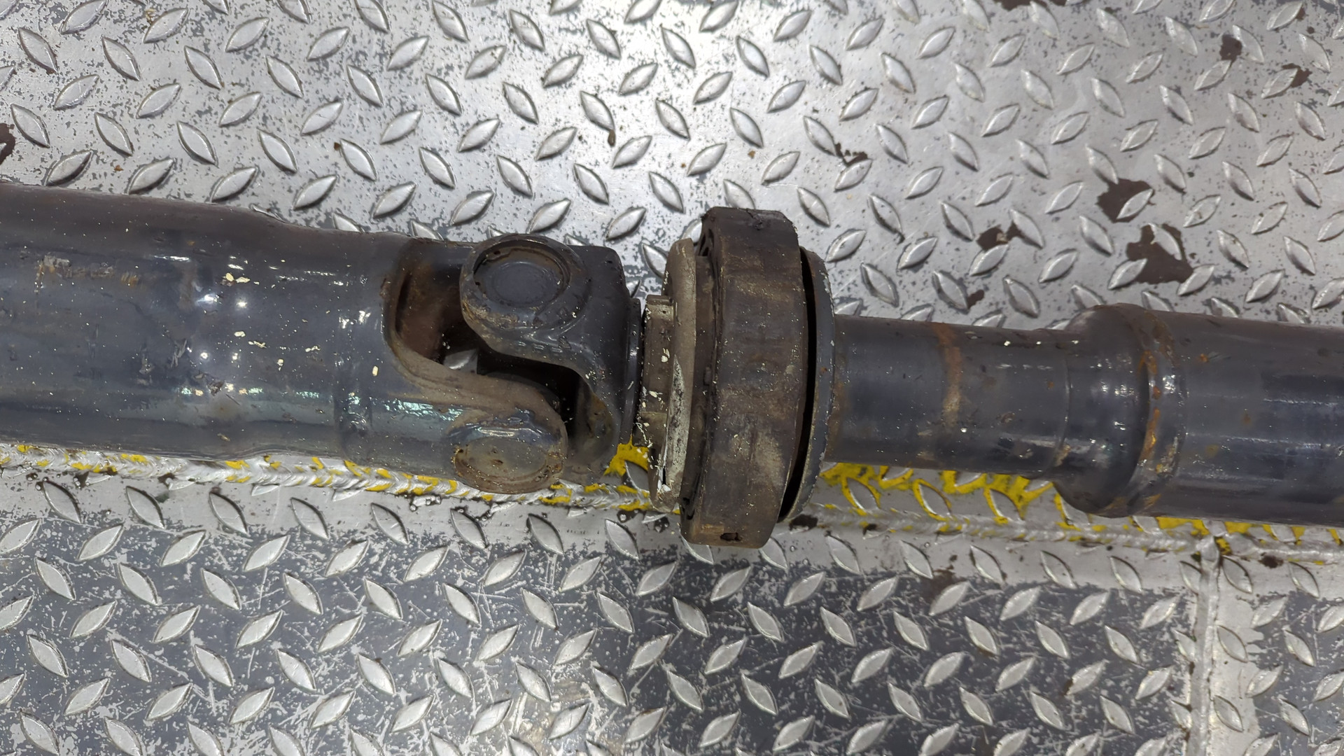 Вал карданный задний