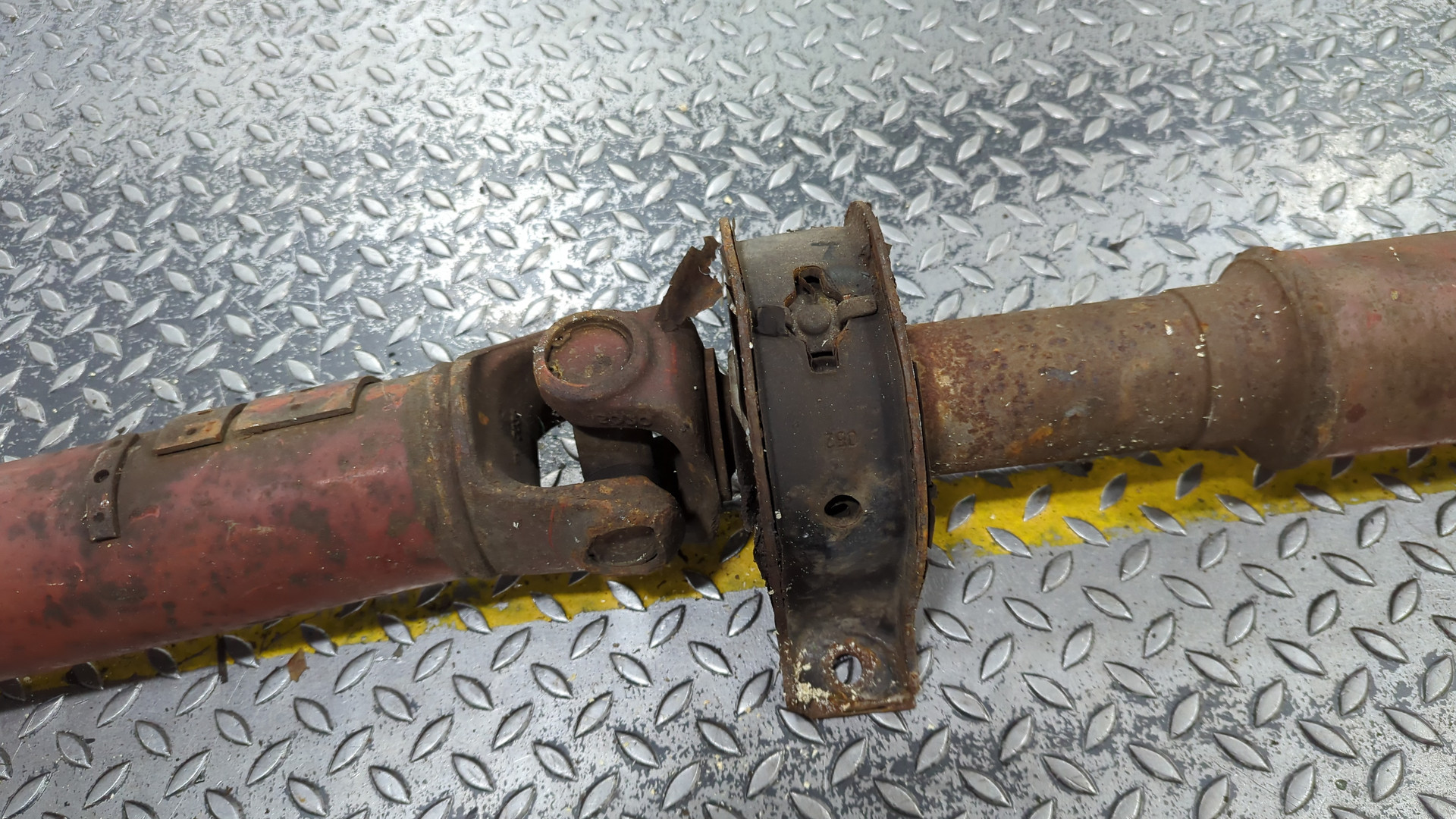 Вал карданный задний