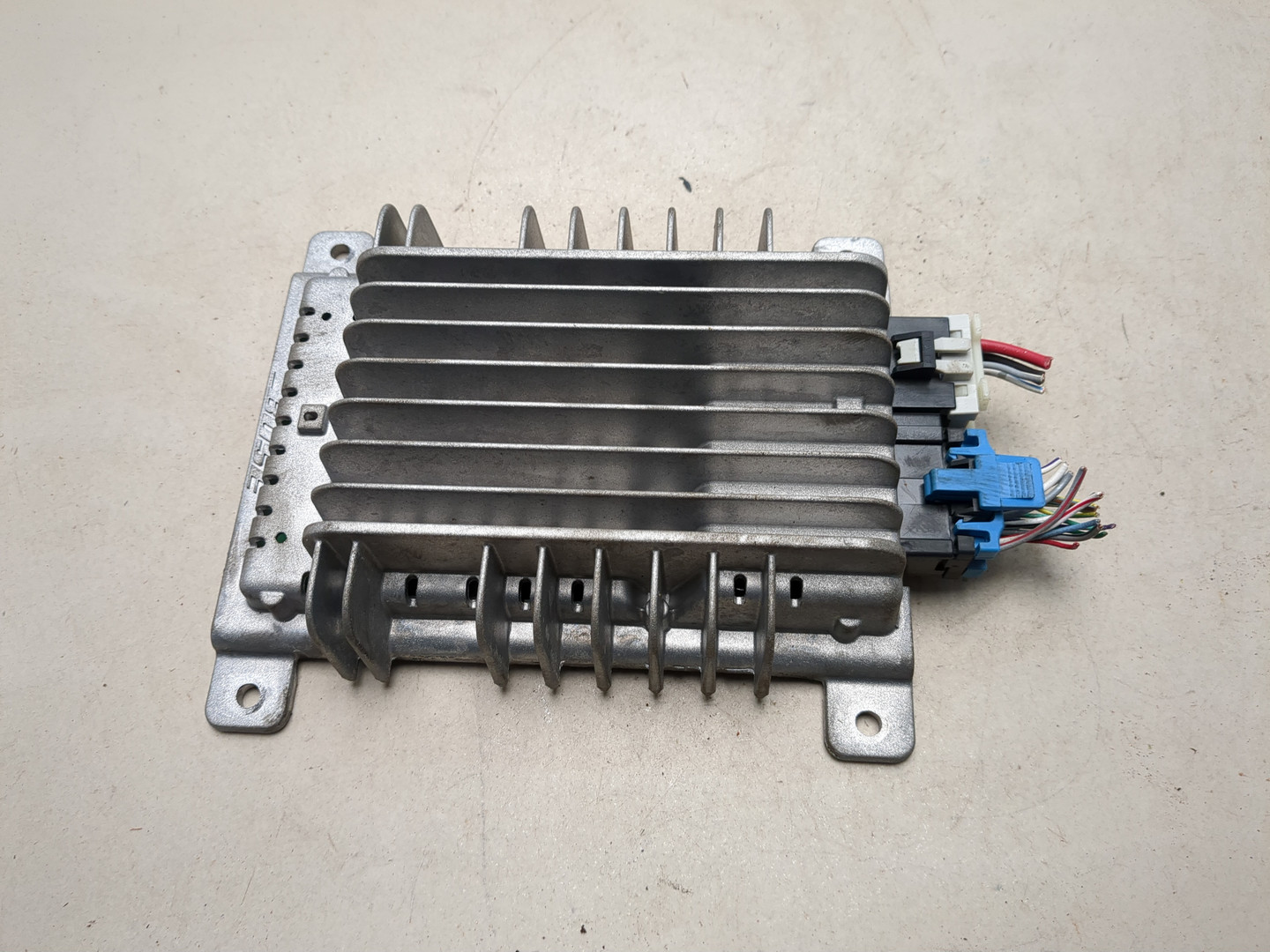 Усилитель акустической системы