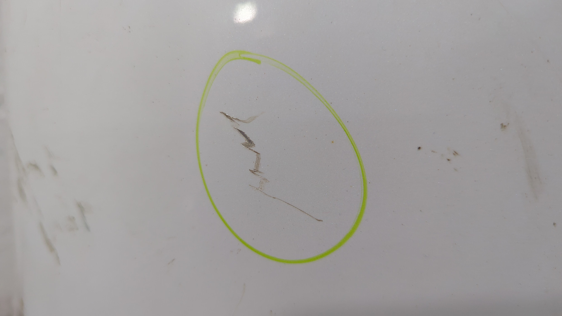 Крыло переднее правое