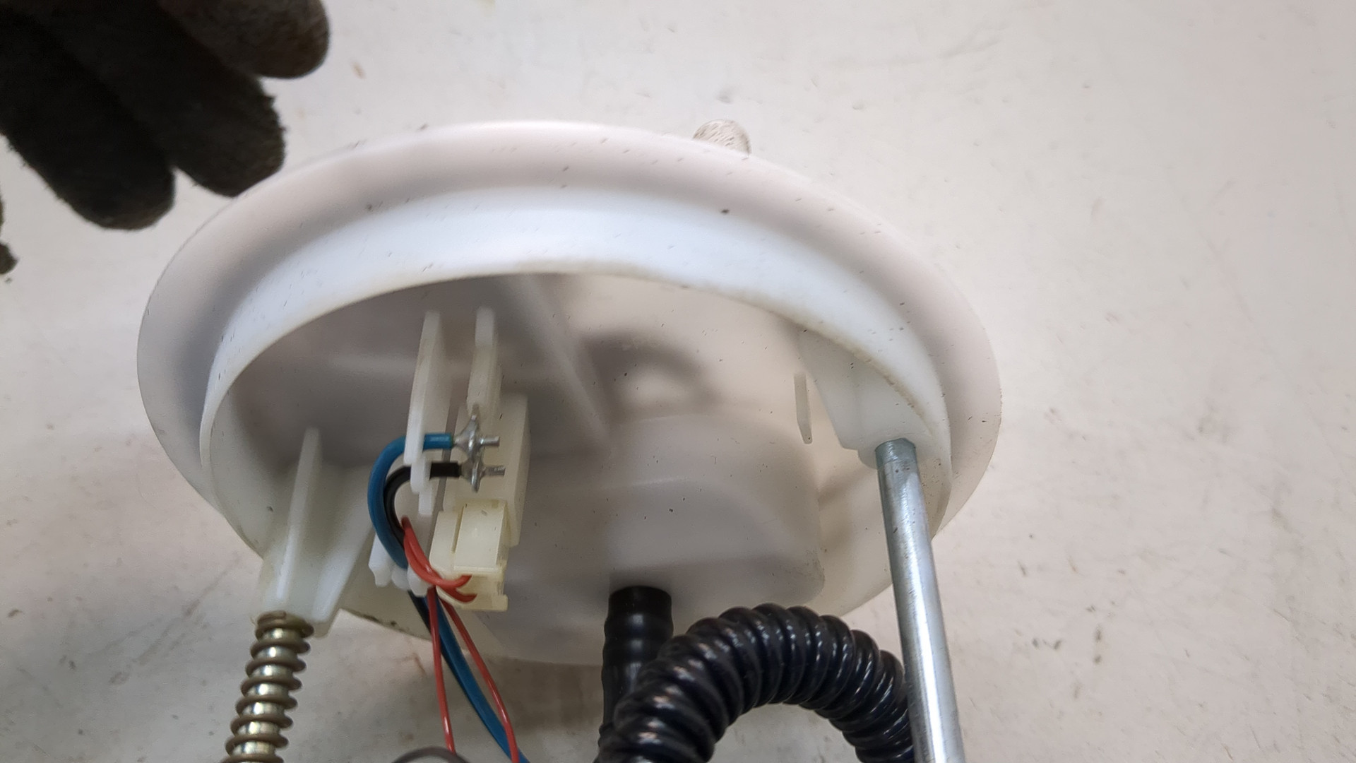 Насос топливный электрический