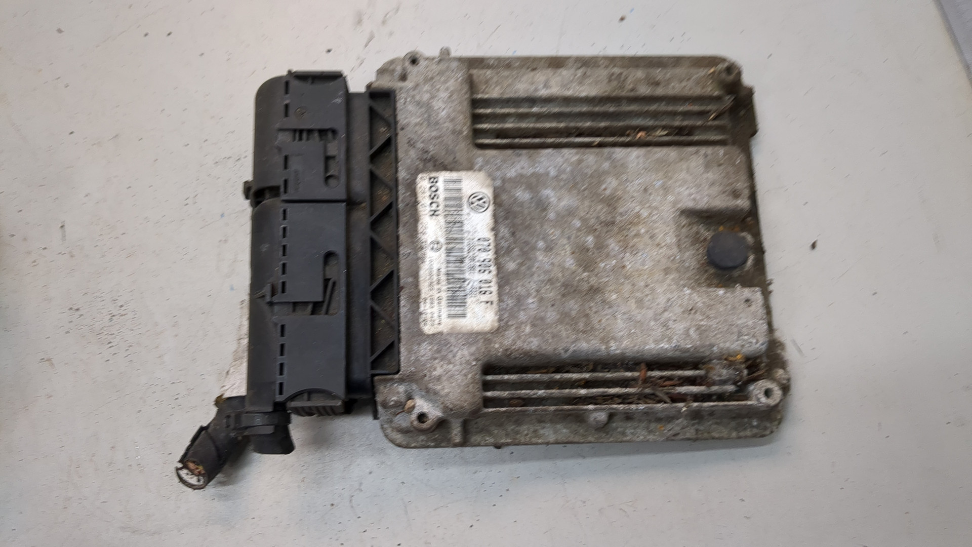 Блок управления двигателем