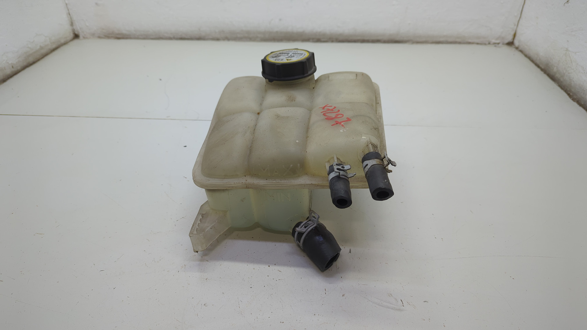 Бачок расширительный