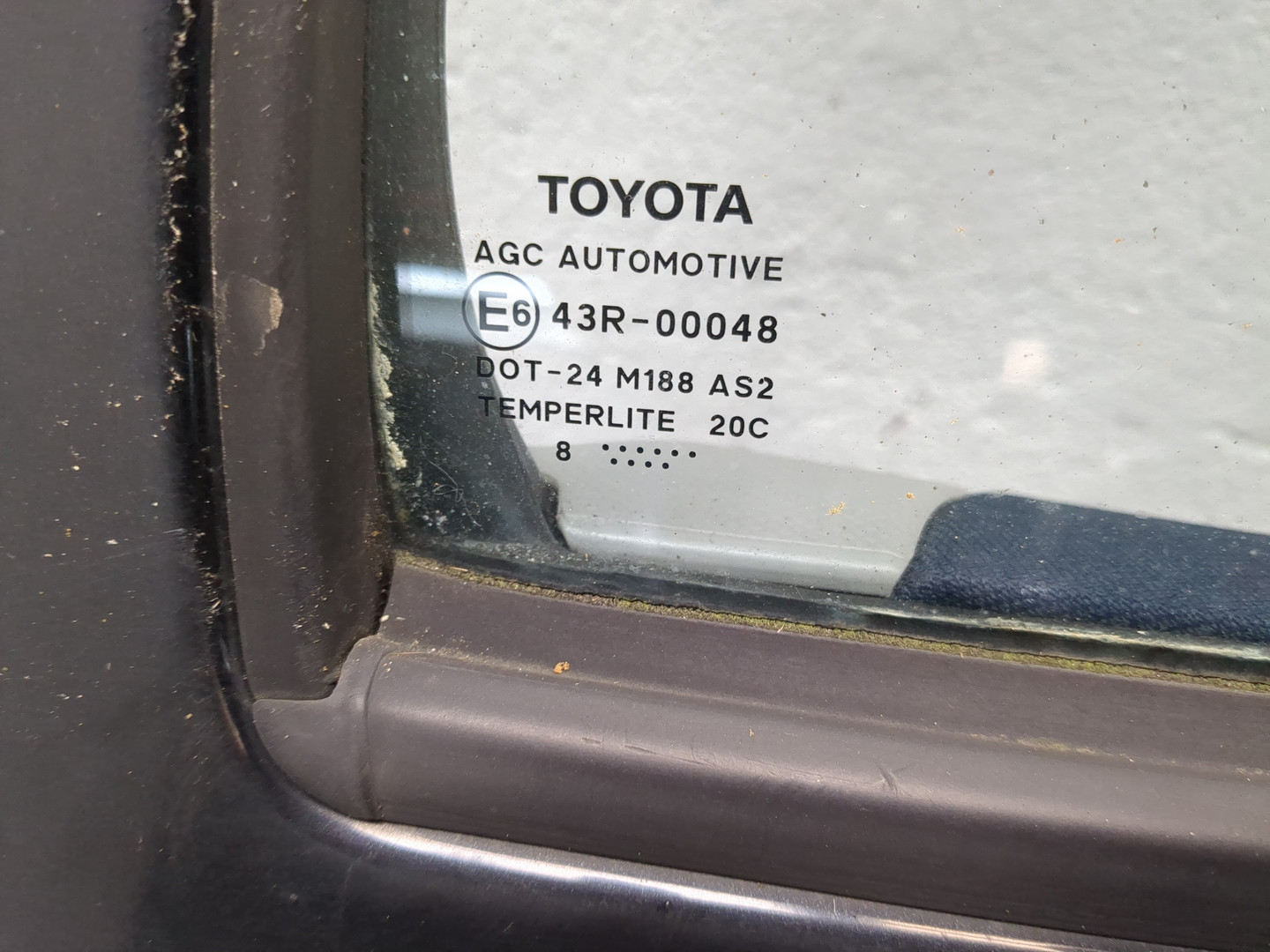 Дверь задняя правая