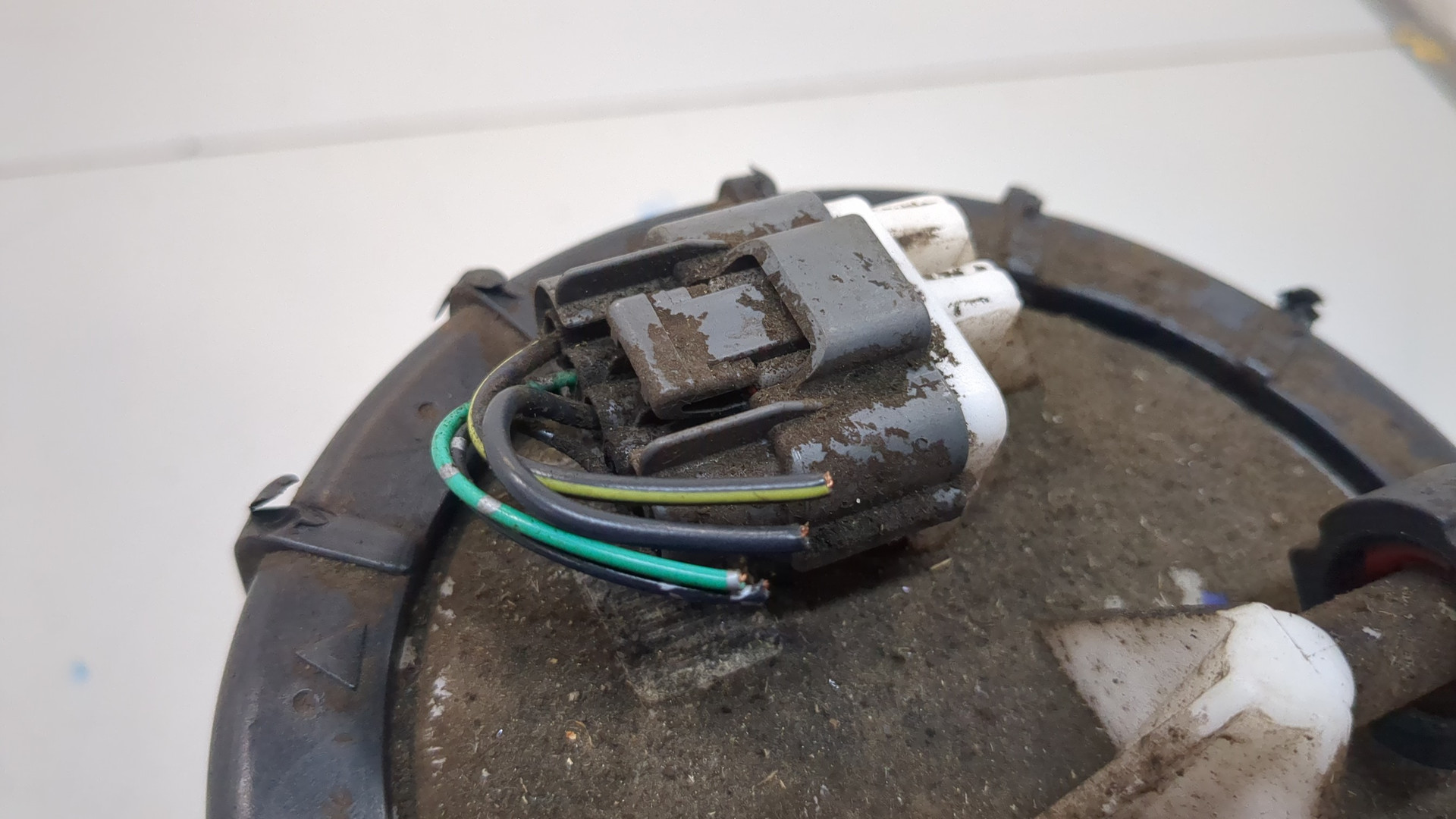 Насос топливный электрический