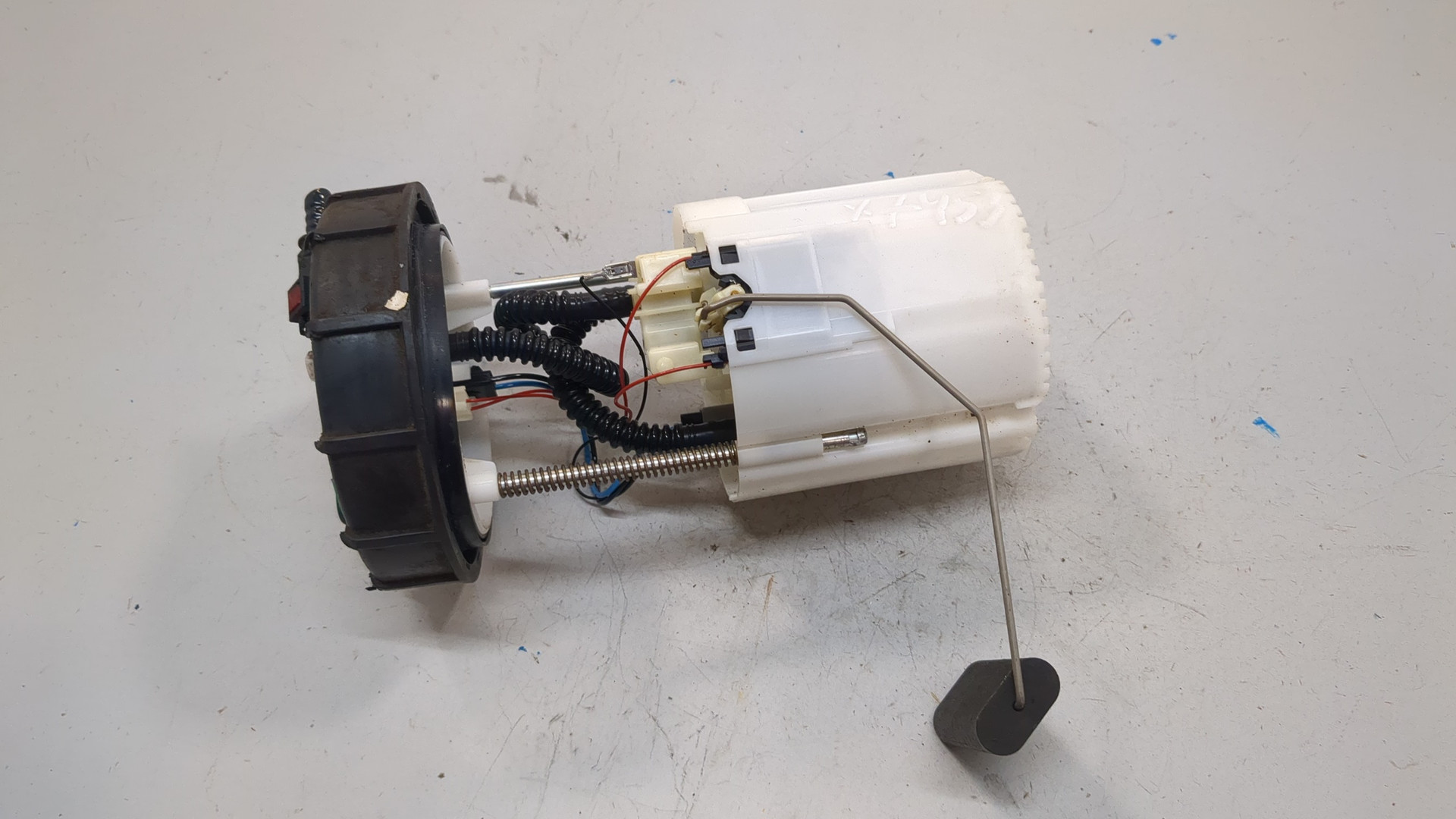 Насос топливный электрический