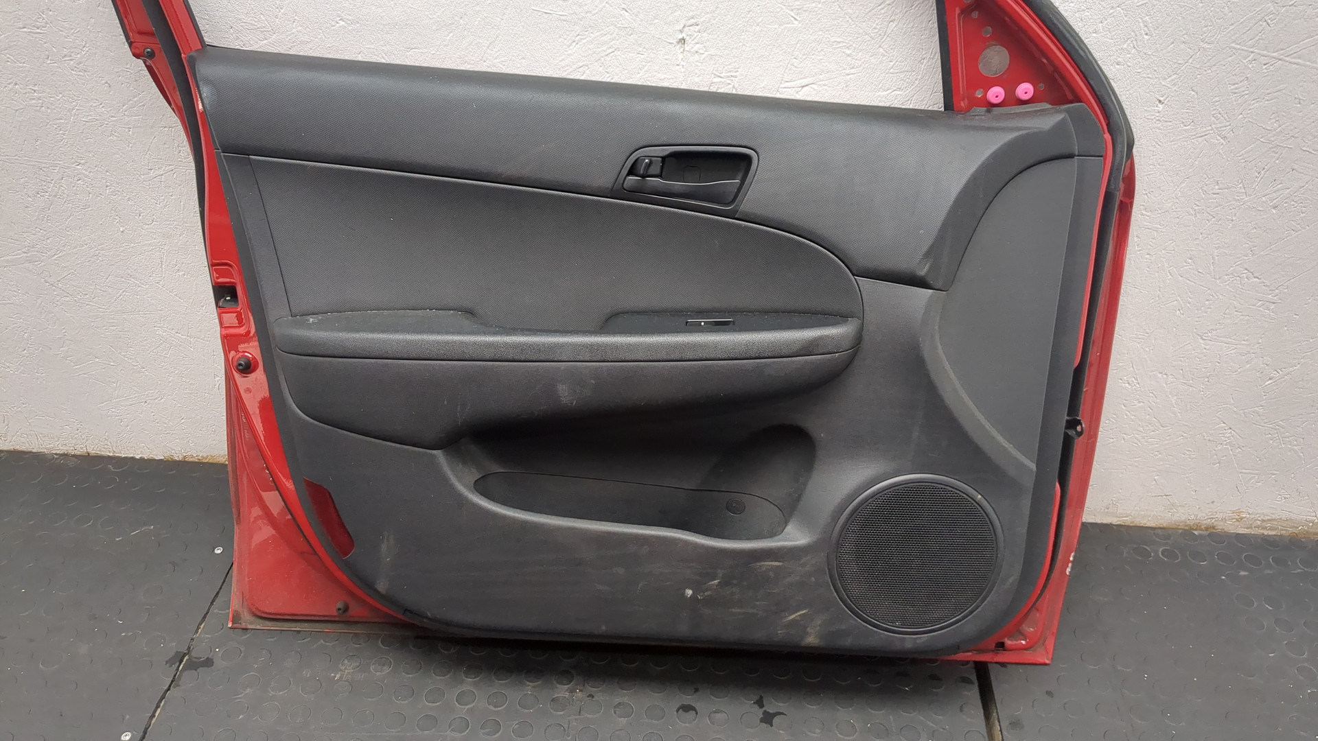 Дверь передняя левая