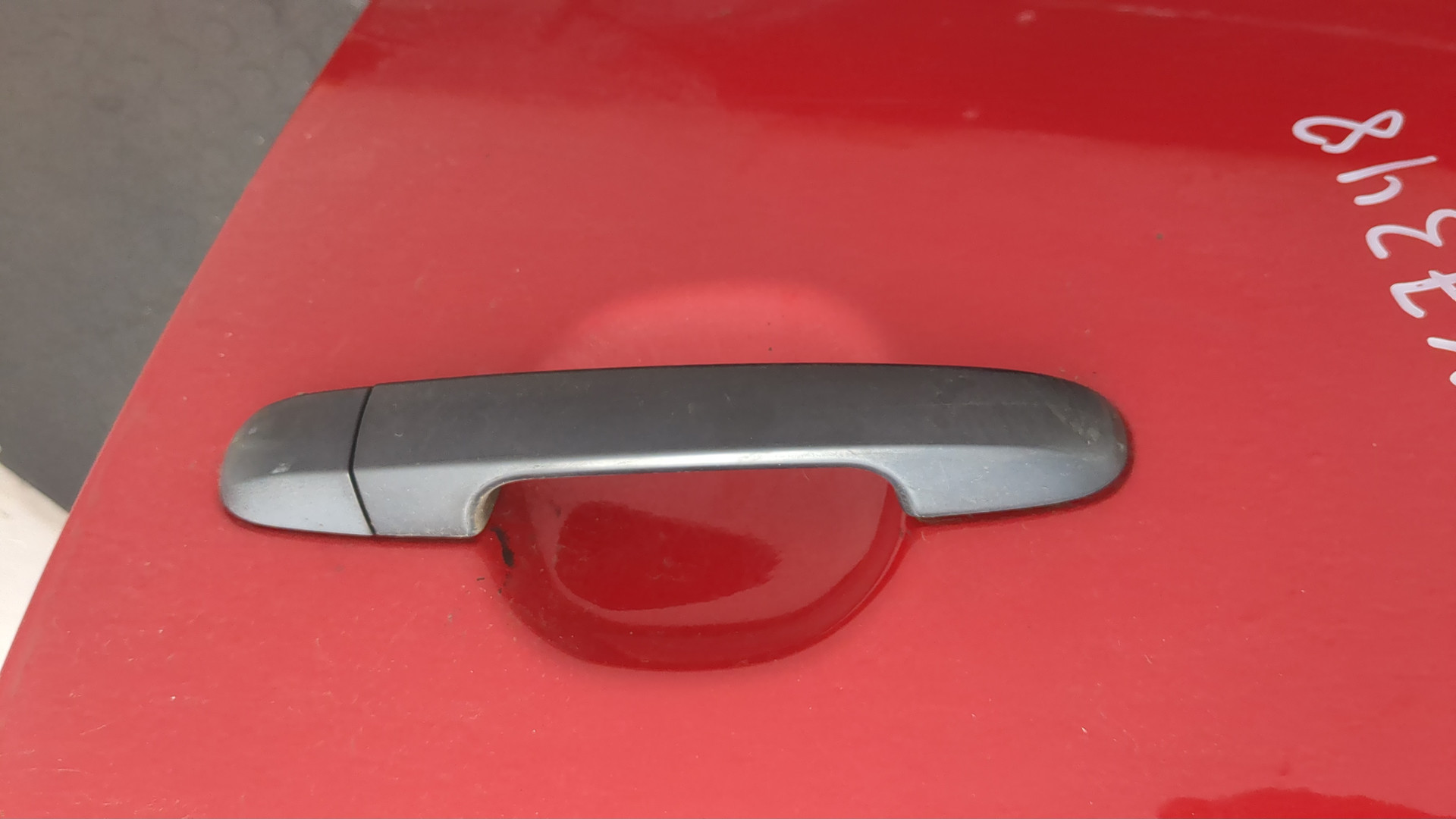 Дверь передняя левая