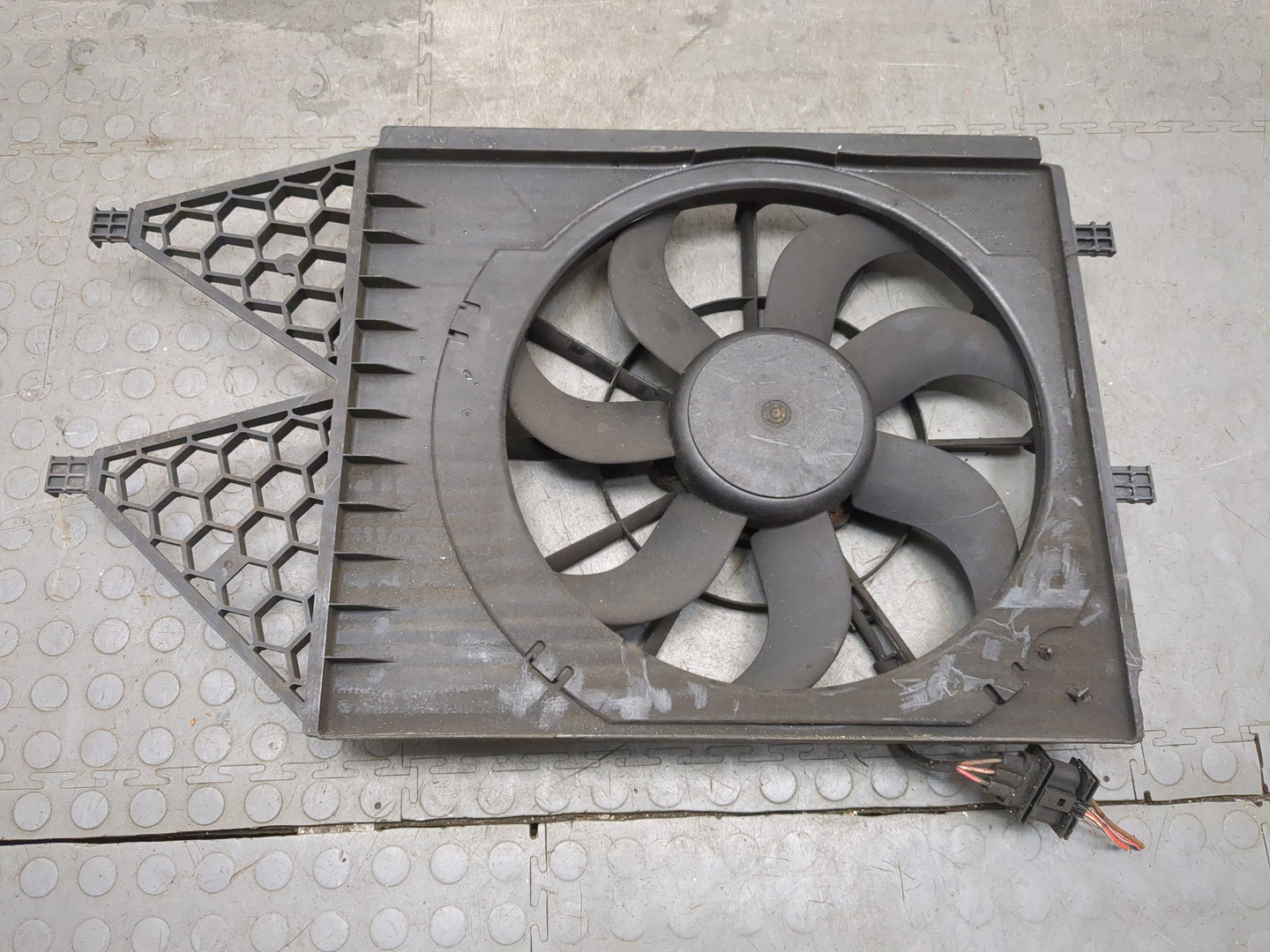 Вентилятор радиатора