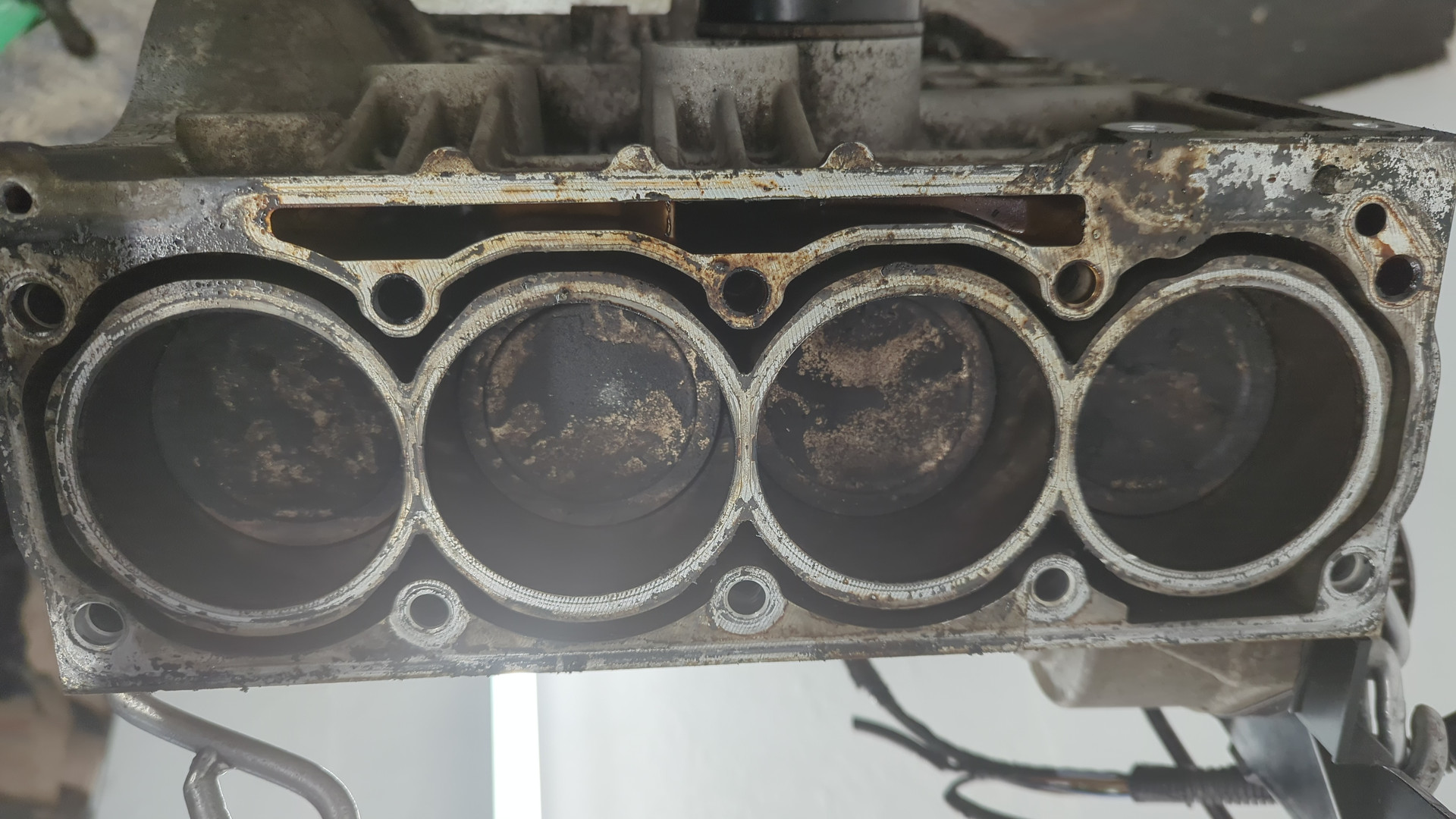 Блок двигателя