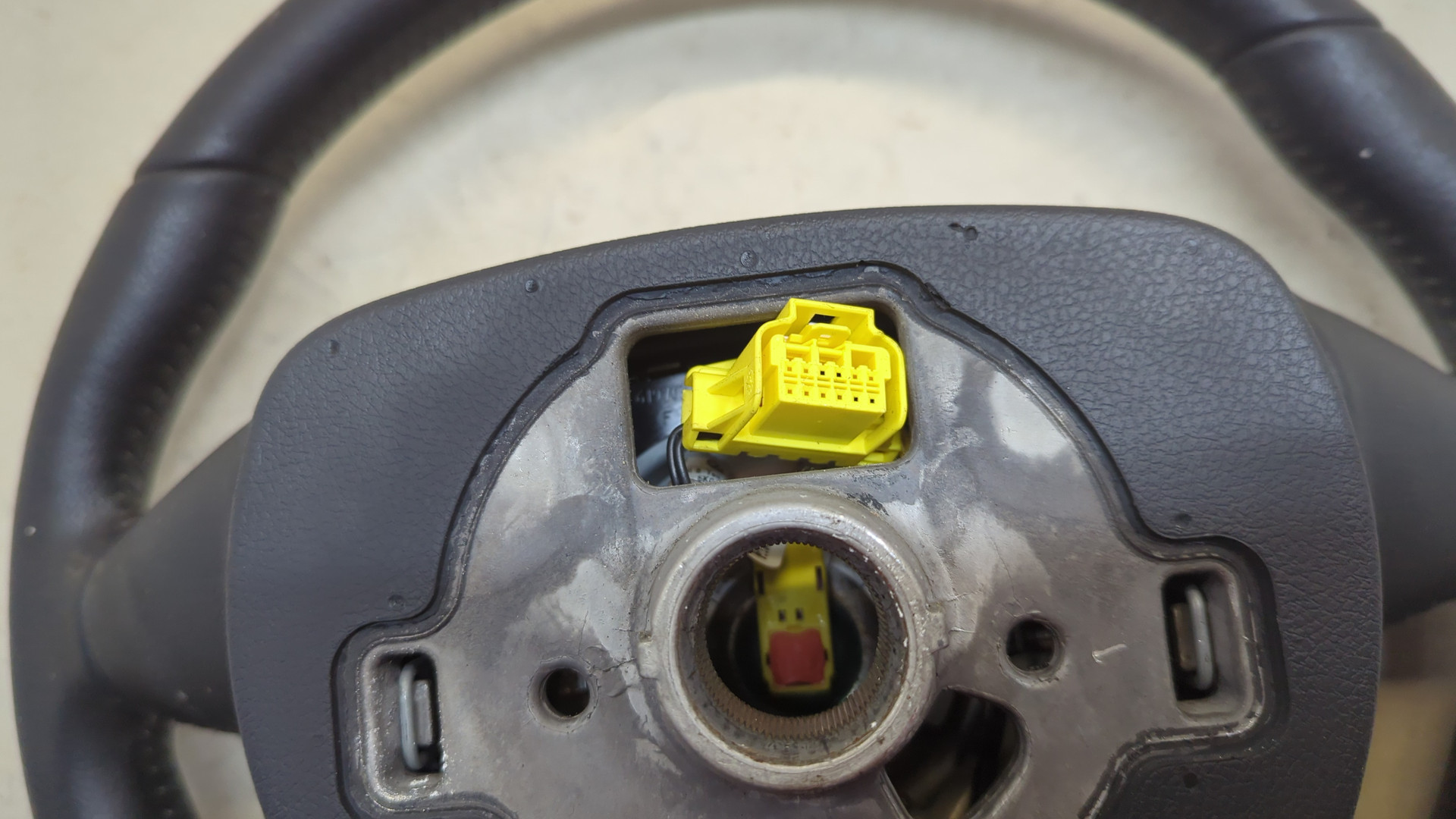 Рулевое колесо (руль)