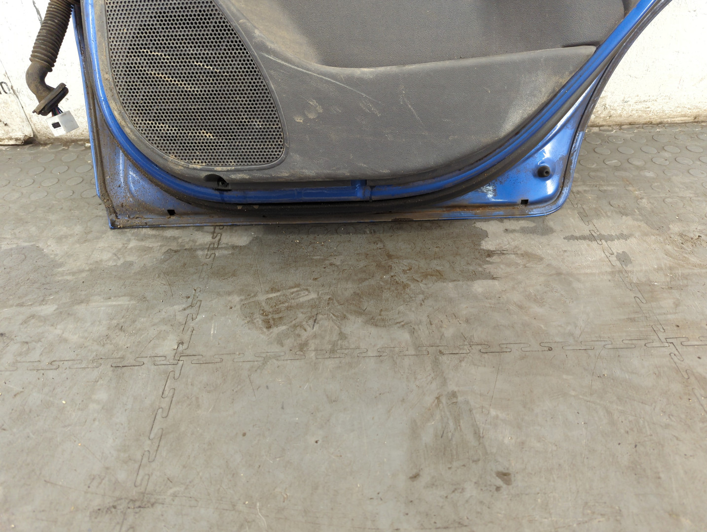 Дверь задняя правая