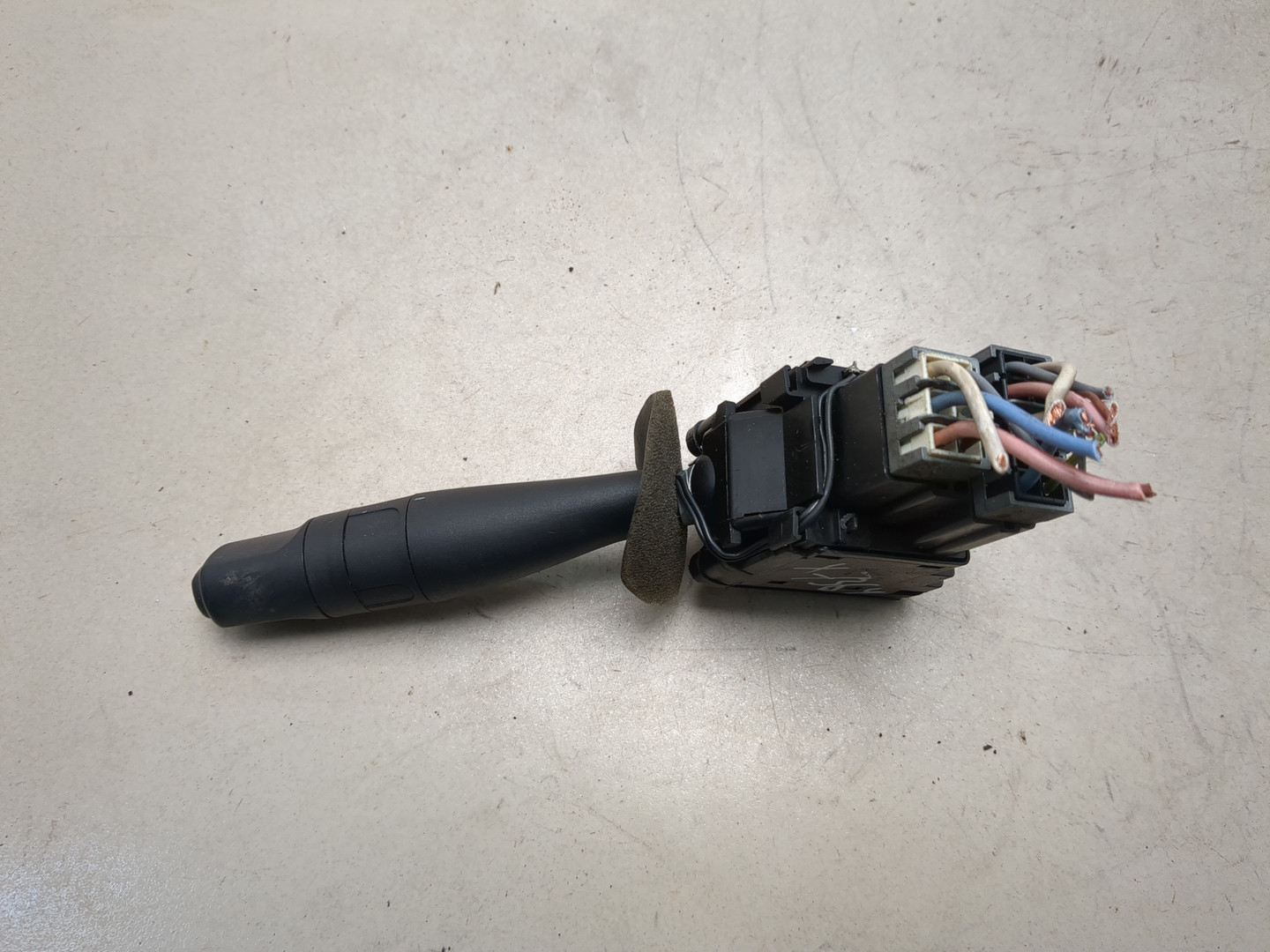 Переключатель поворотов подрулевой