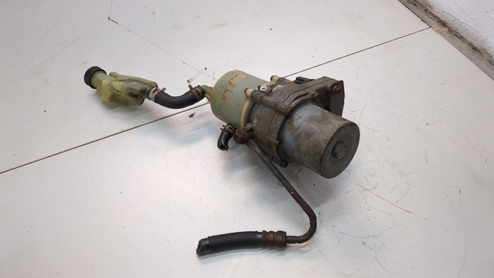 Насос ГУР (гидроусилитель руля)