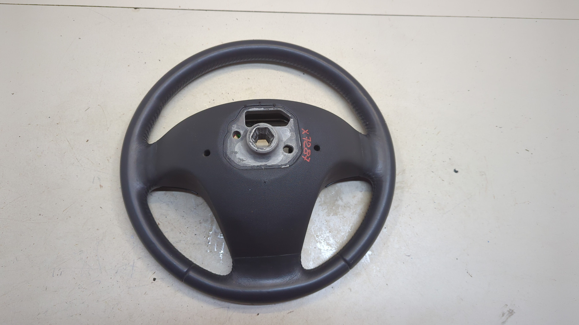 Рулевое колесо (руль)