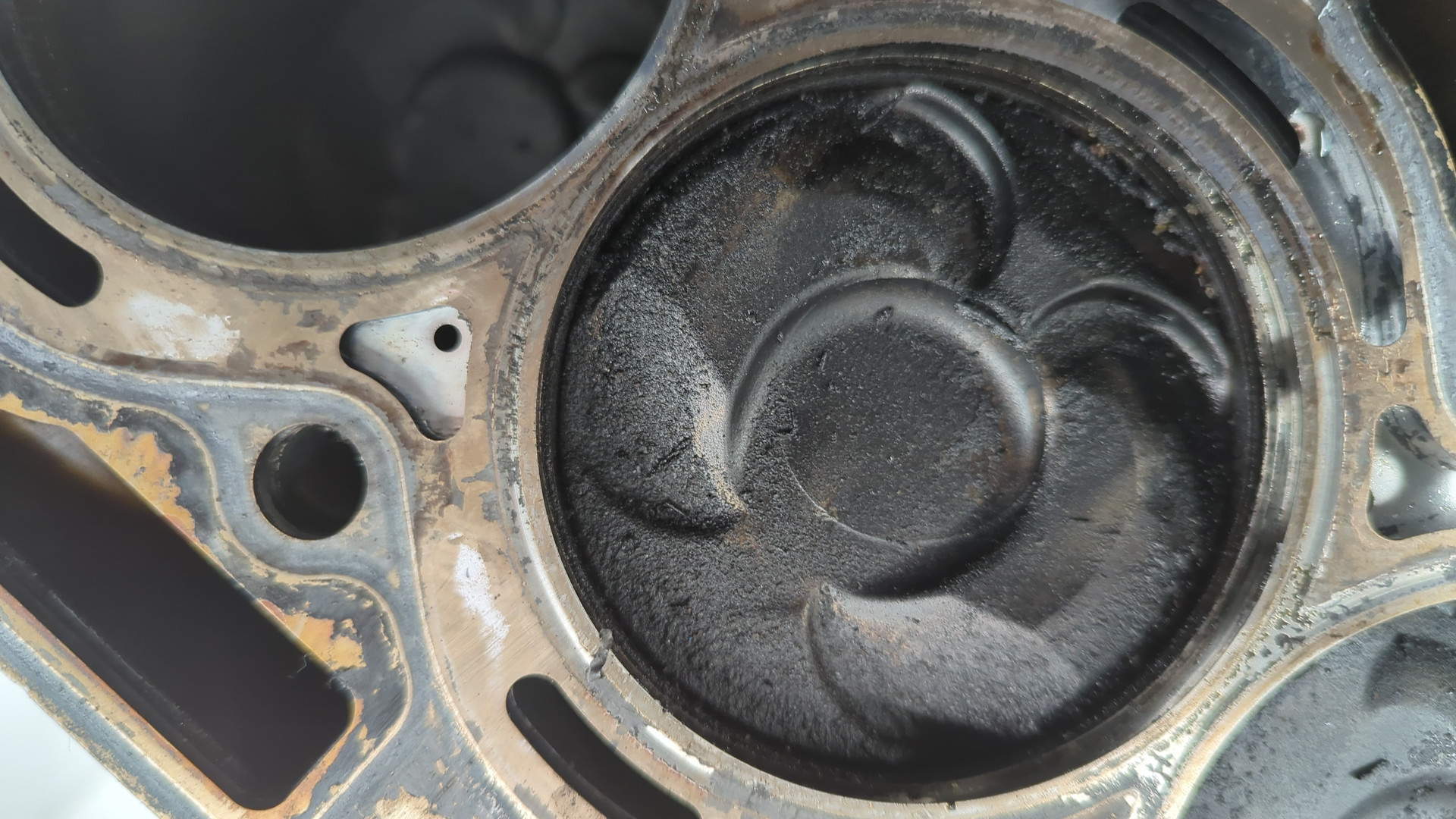 Блок двигателя