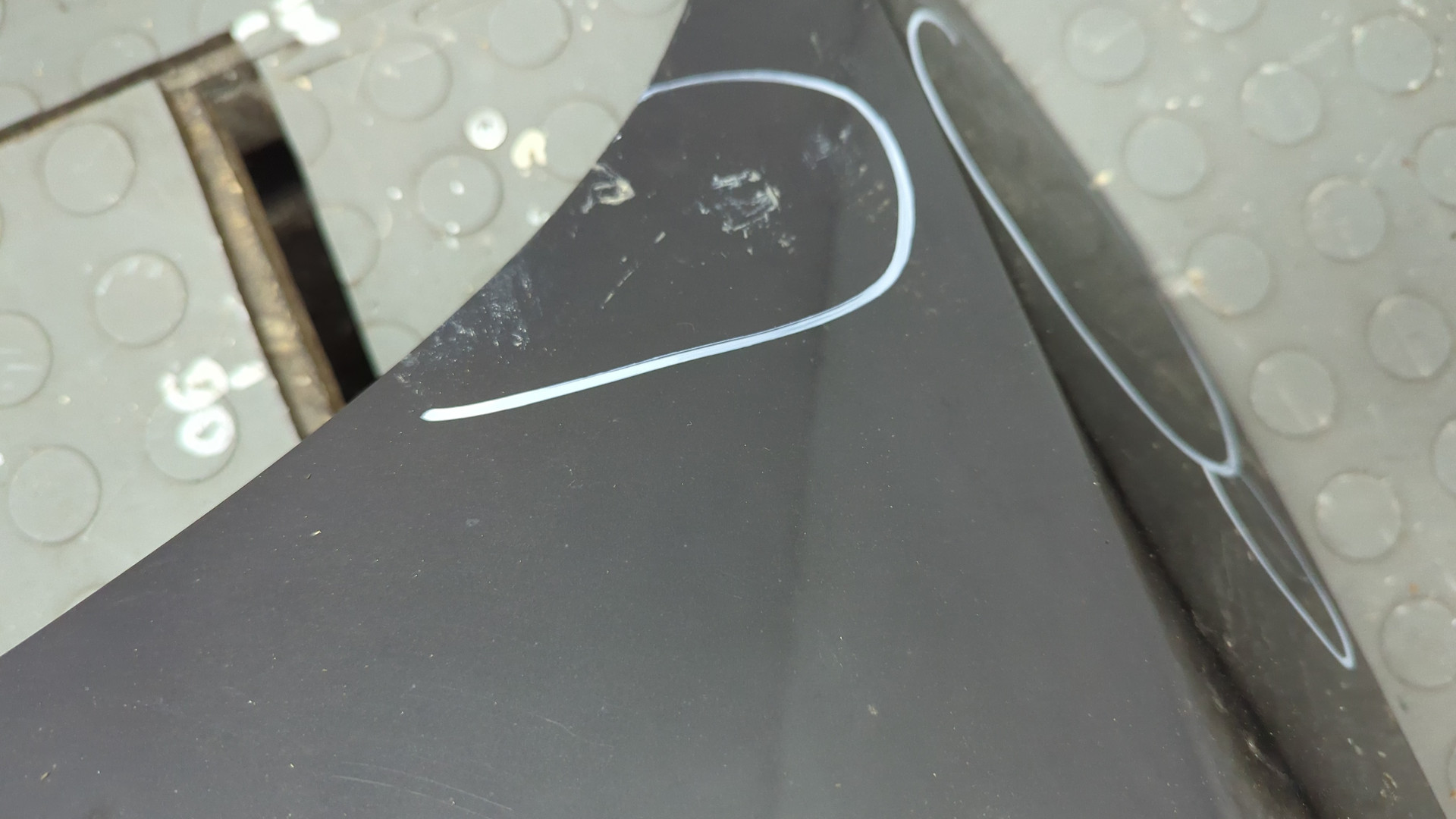 Дверь багажника