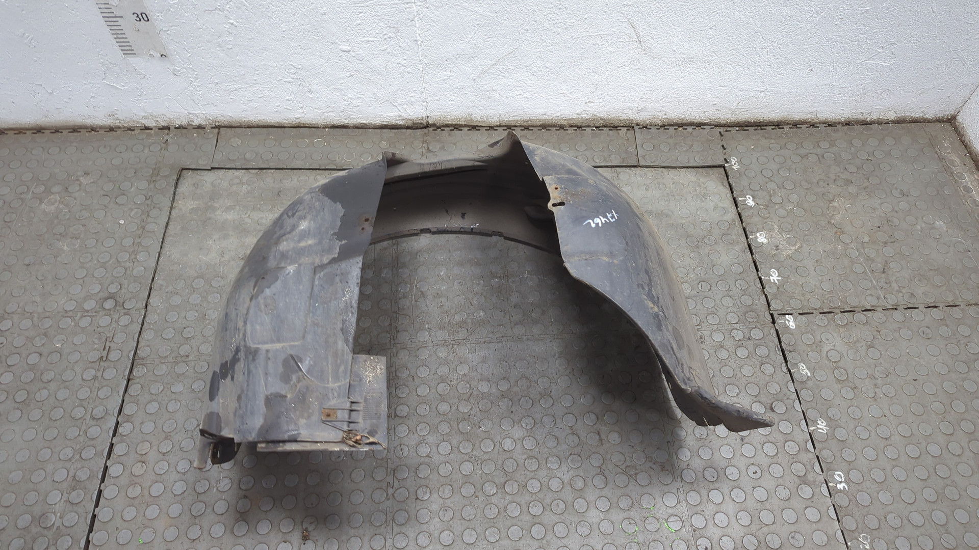 Локер передний правый