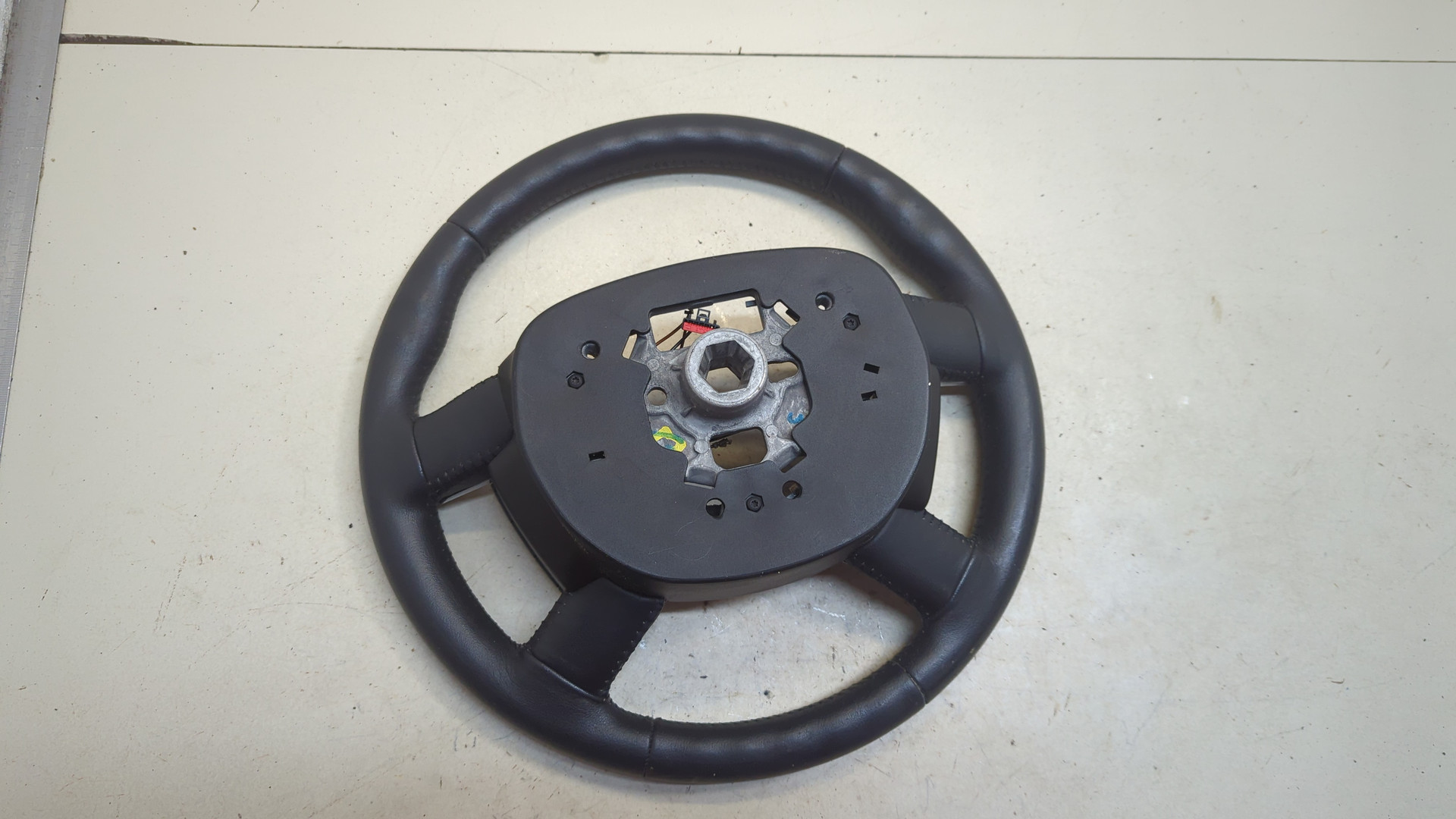 Рулевое колесо (руль)