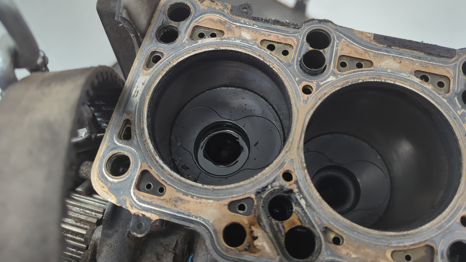 Блок двигателя