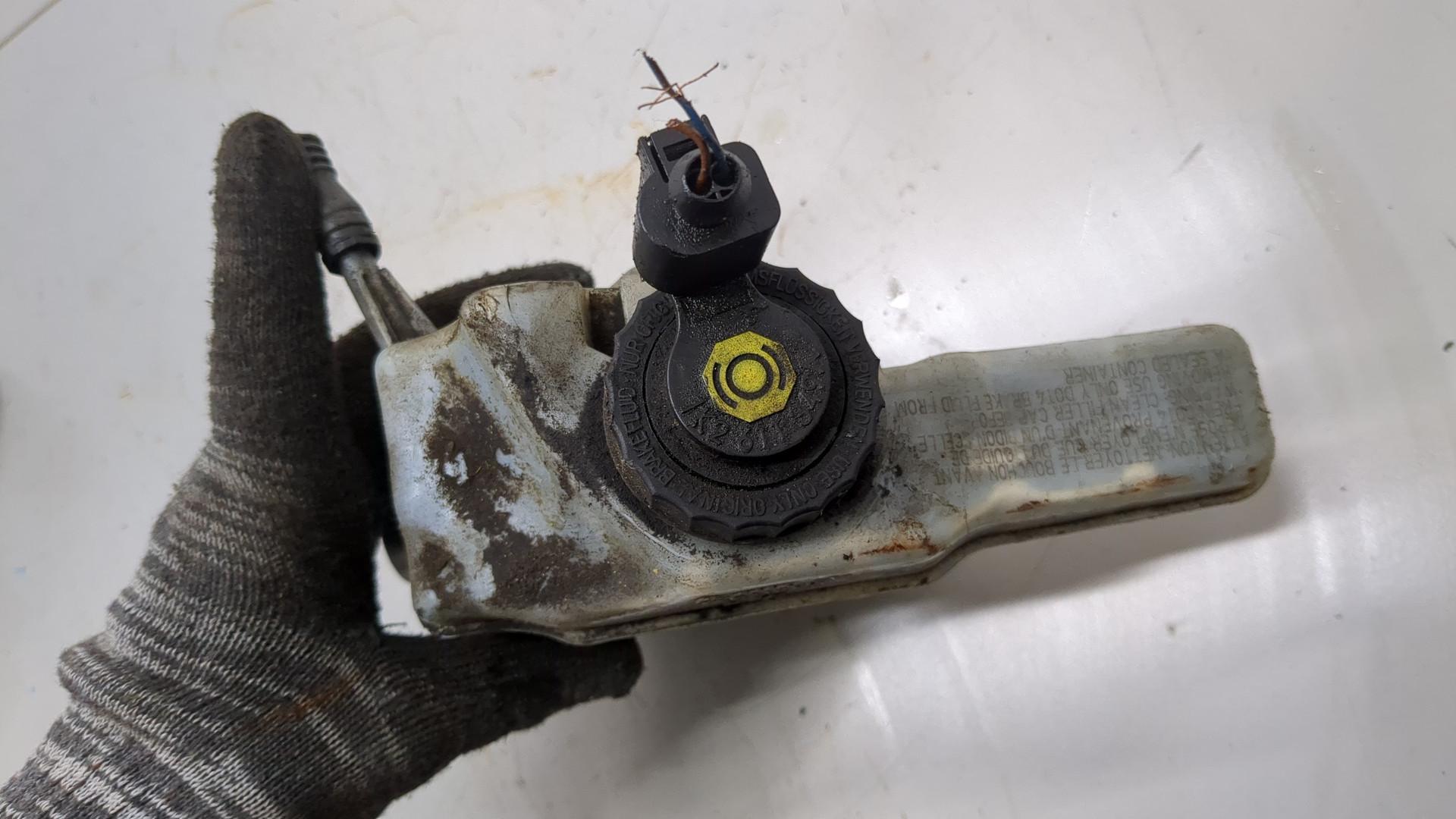 Цилиндр тормозной главный