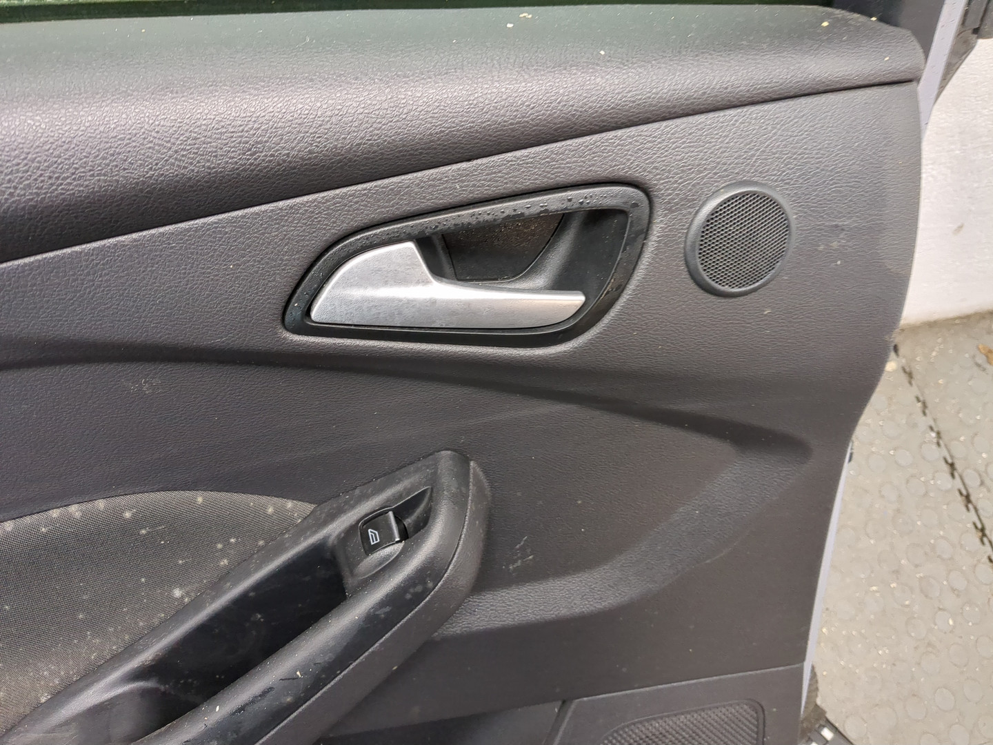 Дверь задняя левая