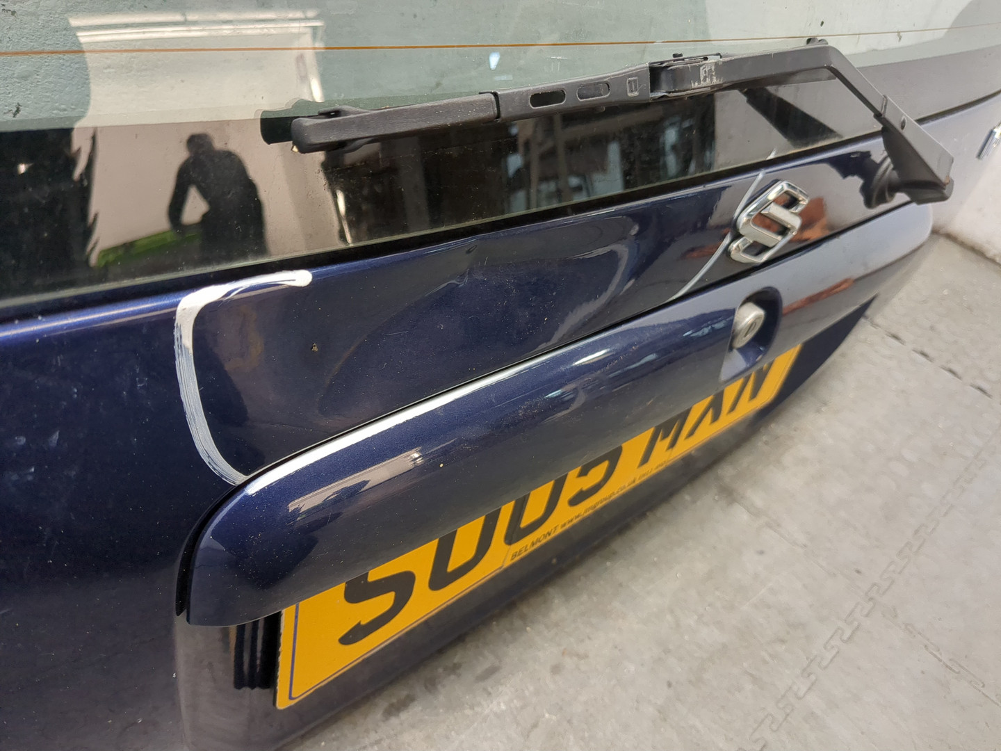 Дверь багажника