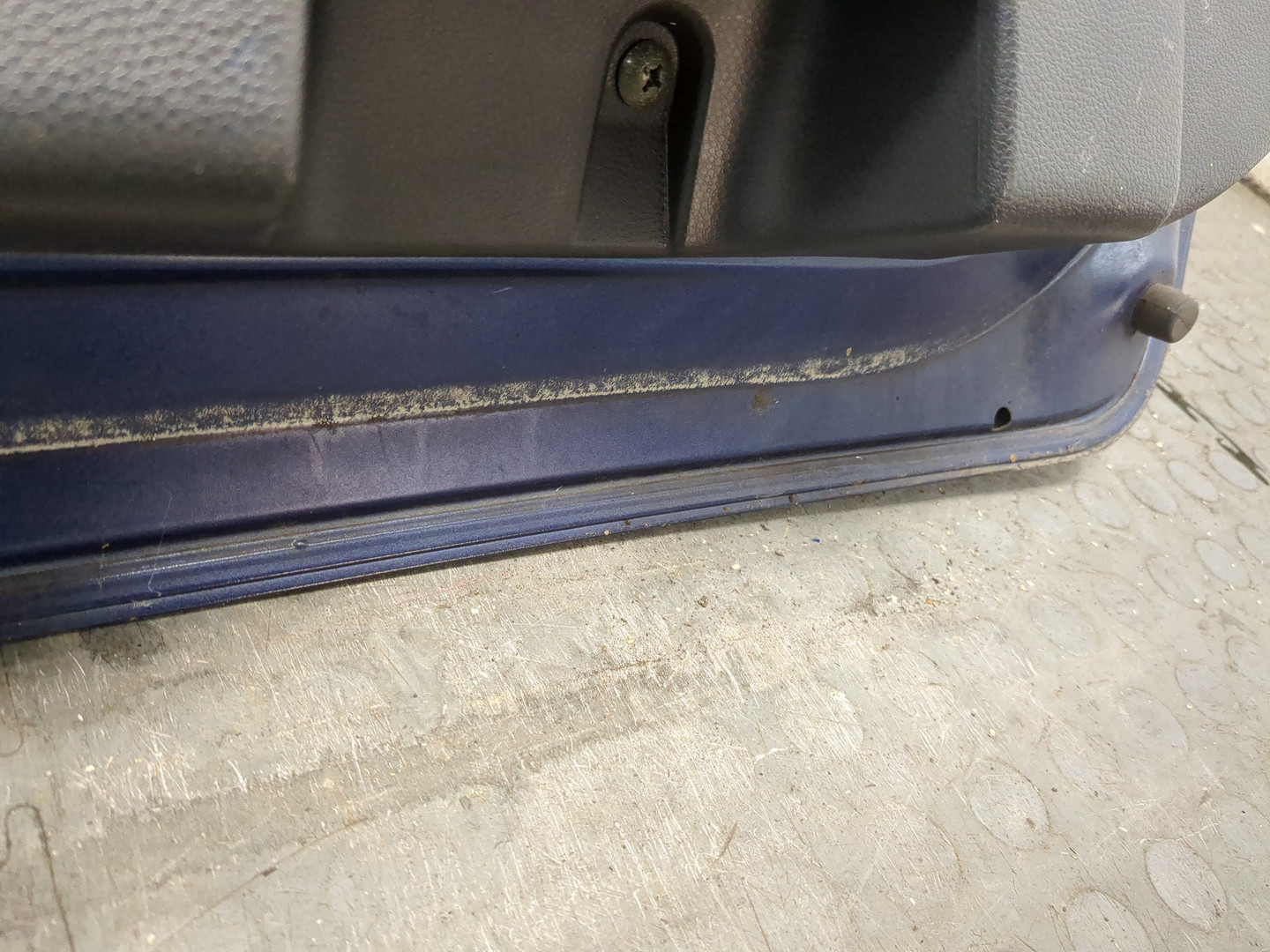 Дверь багажника