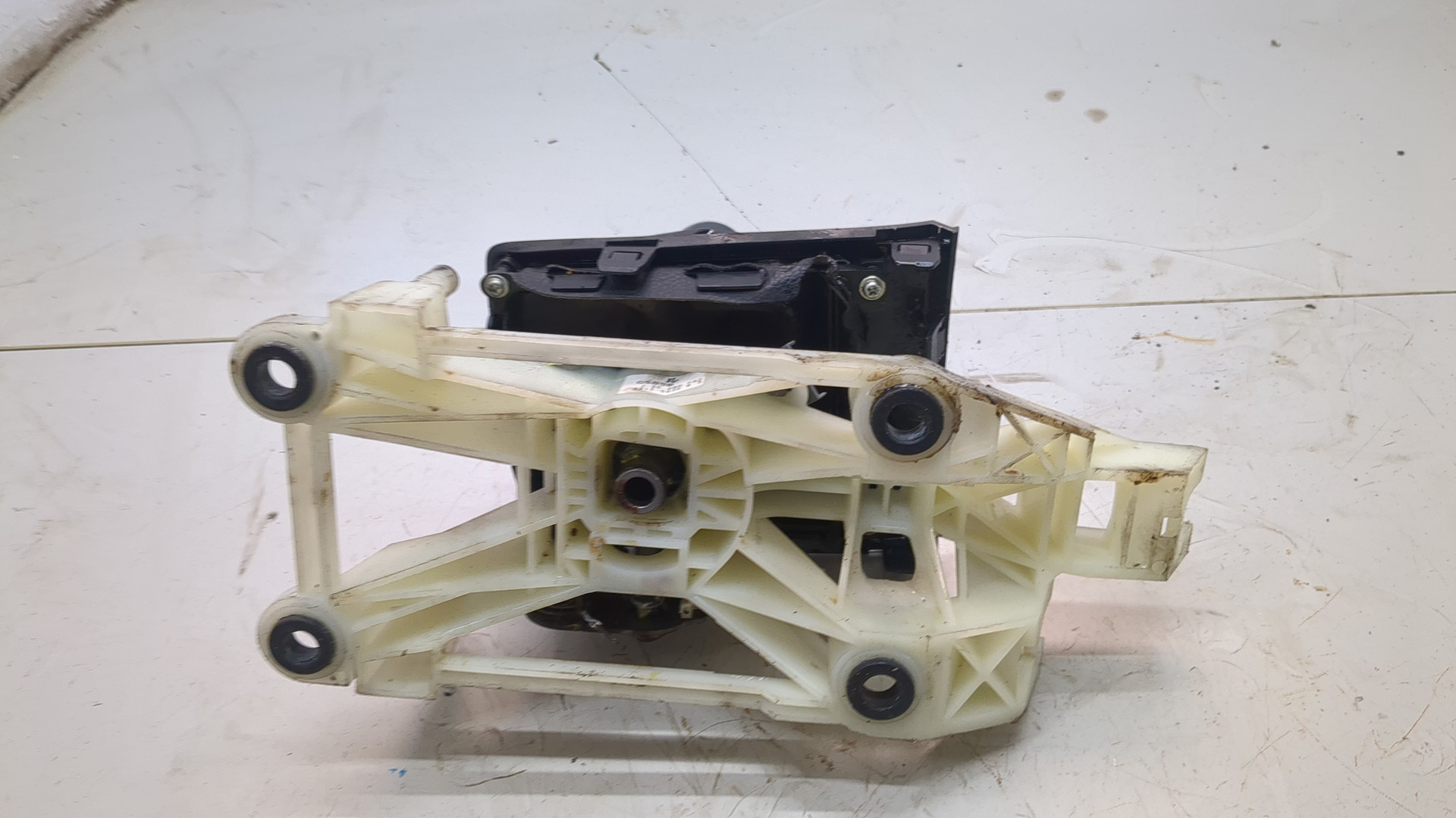 Кулиса МКПП / АКПП