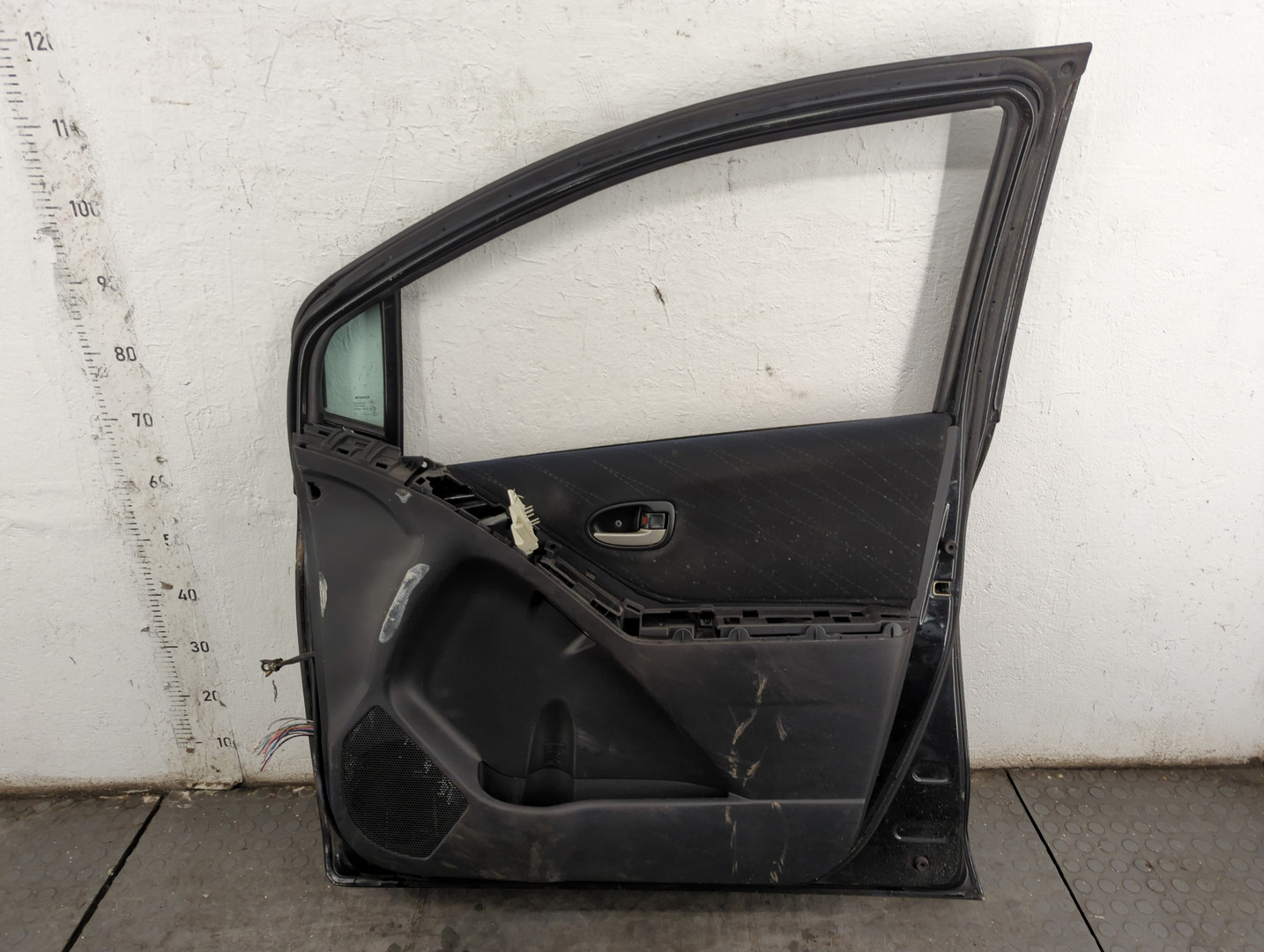 Дверь передняя правая