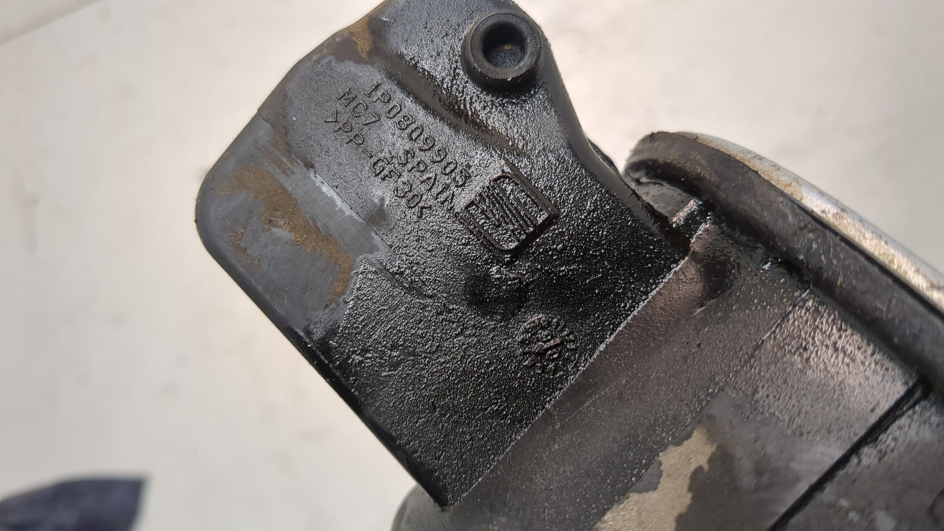 Лючок бензобака