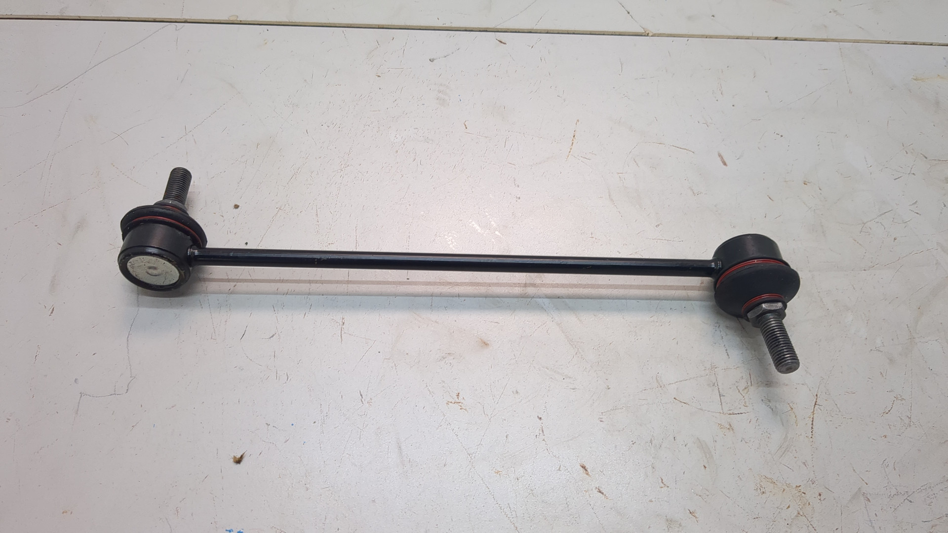 Тяга рулевая