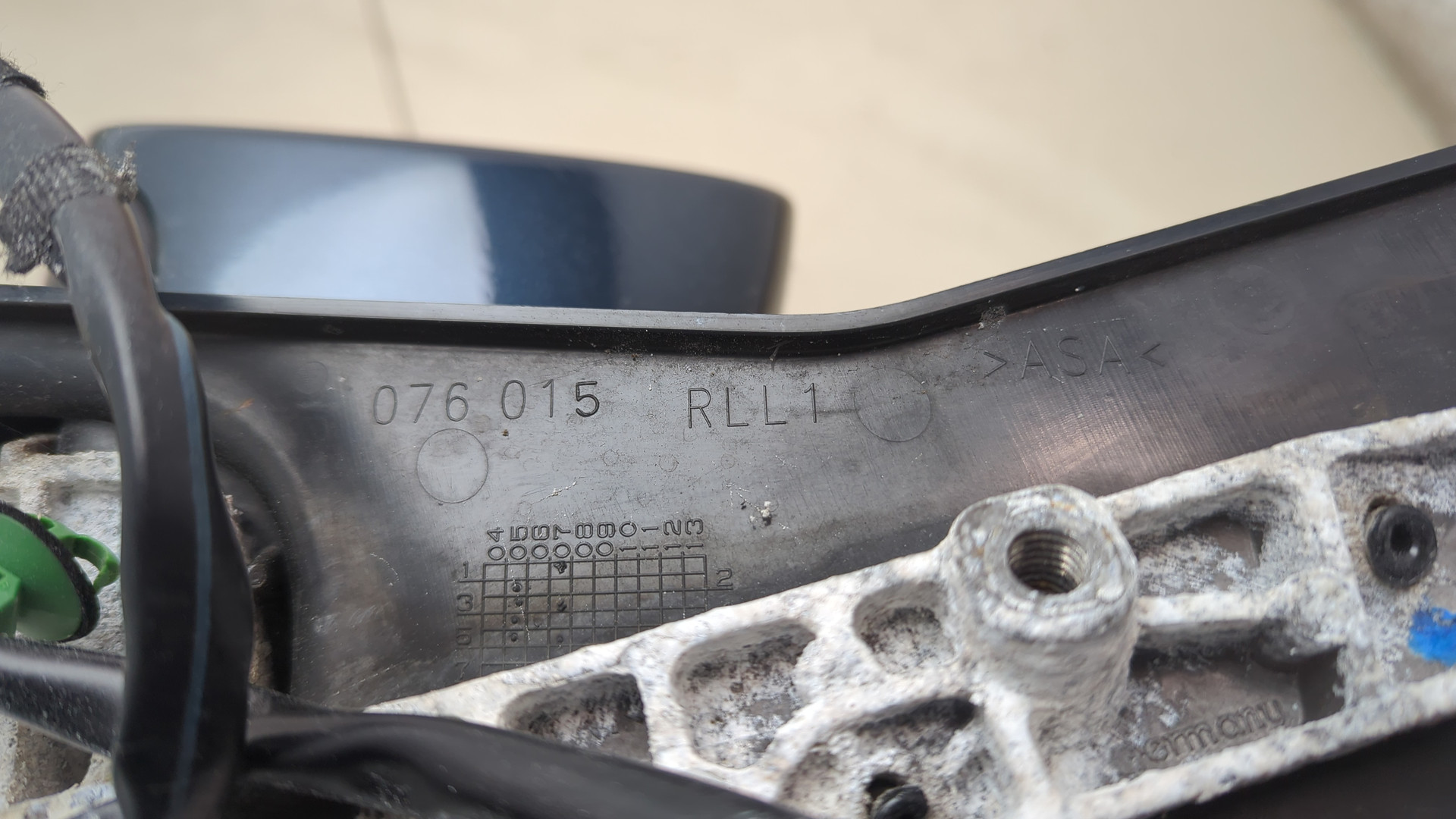 Зеркало левое электрическое