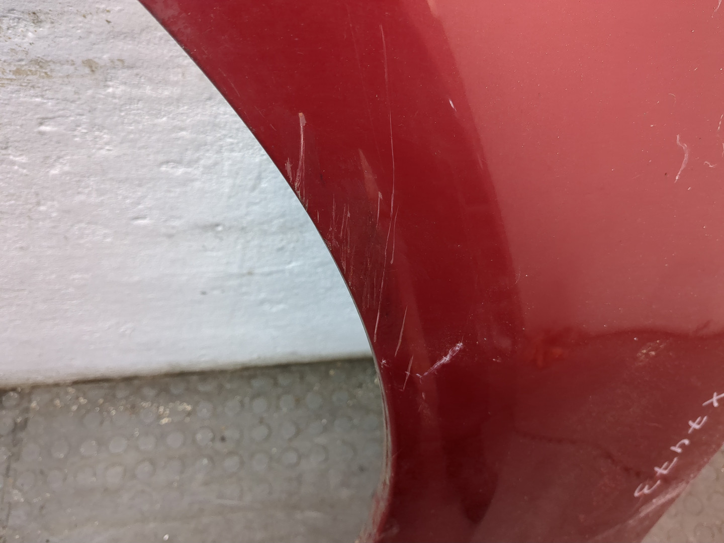 Крыло переднее левое