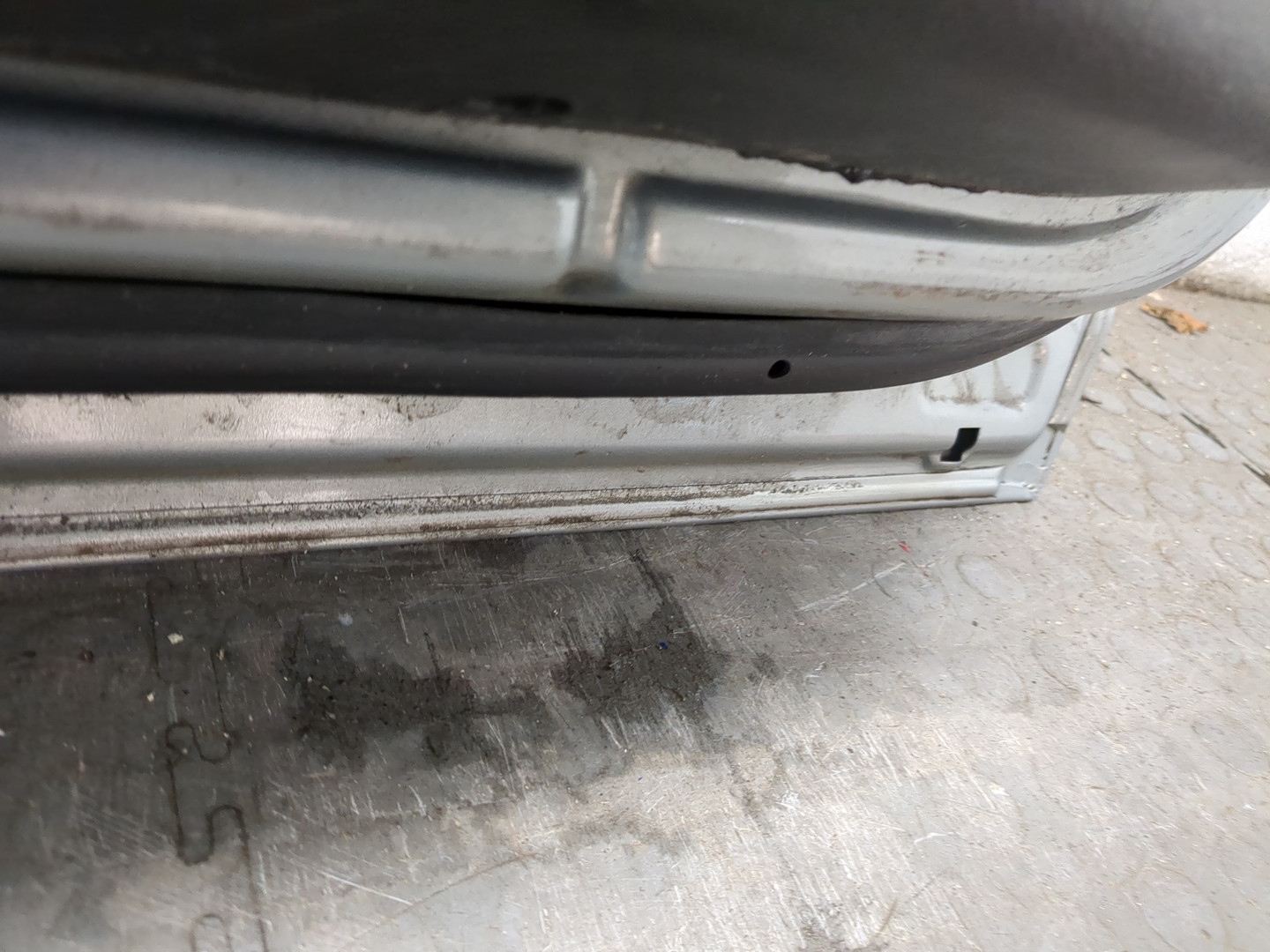 Дверь передняя левая