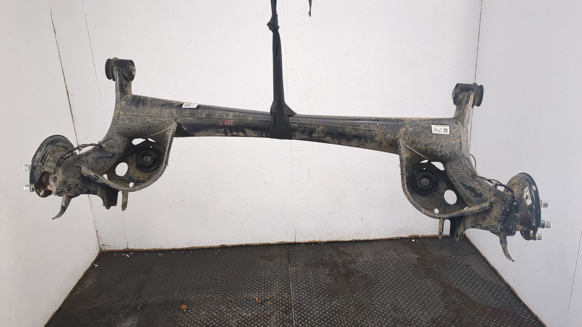 Балка задняя