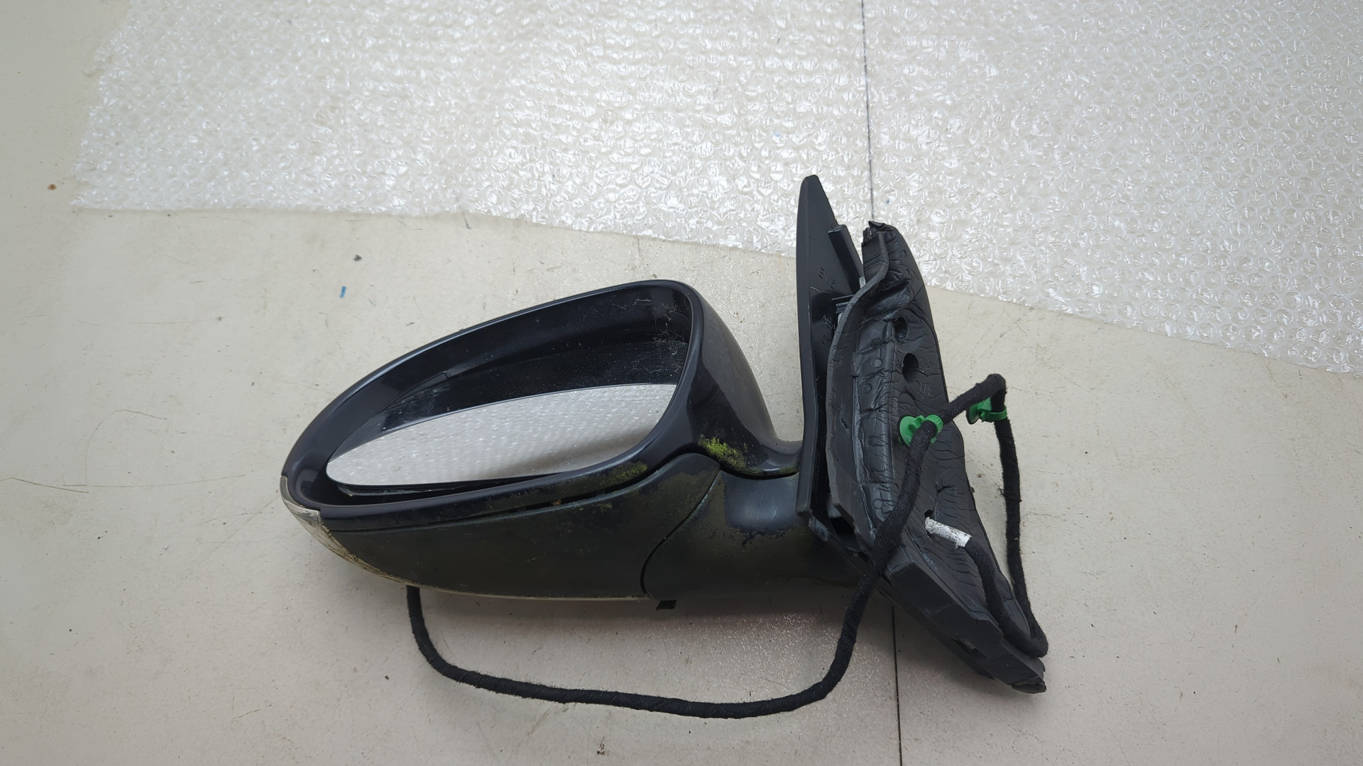 Зеркало правое электрическое