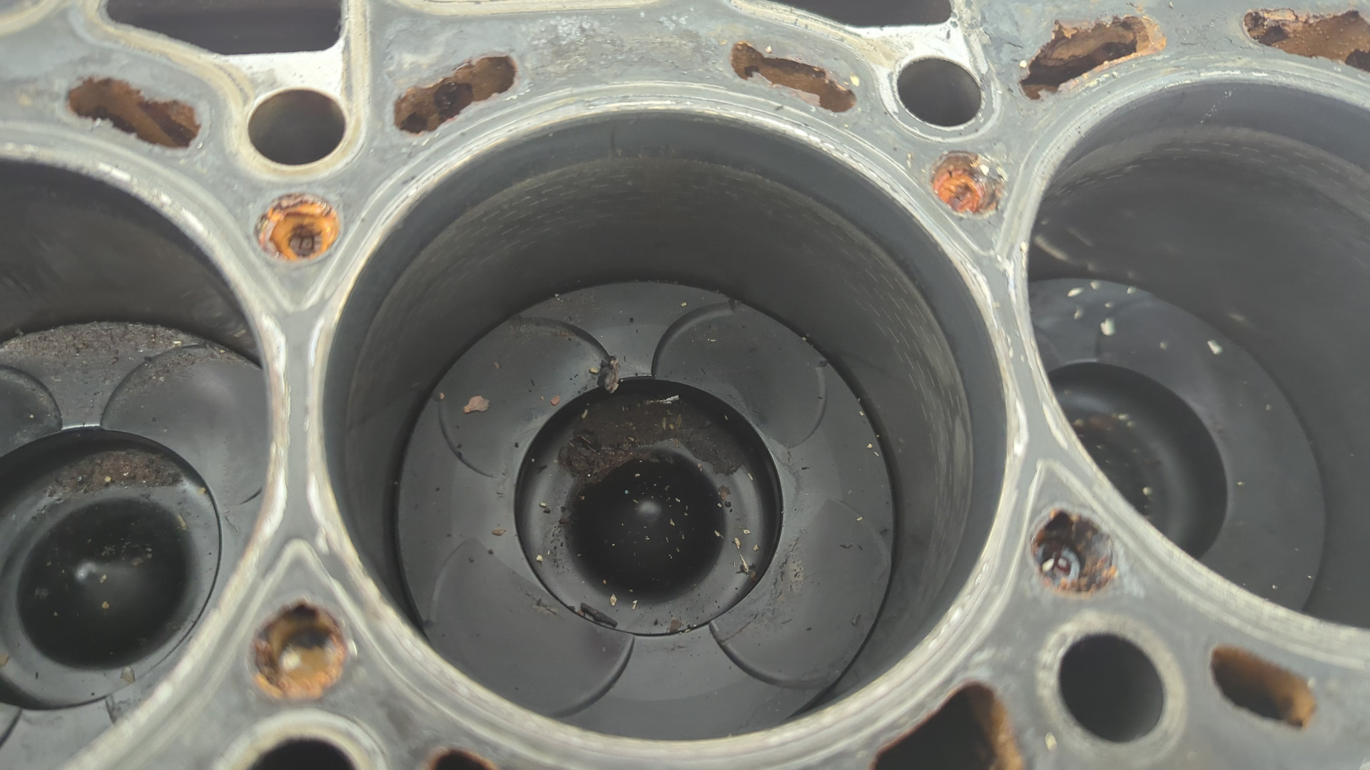 Блок двигателя