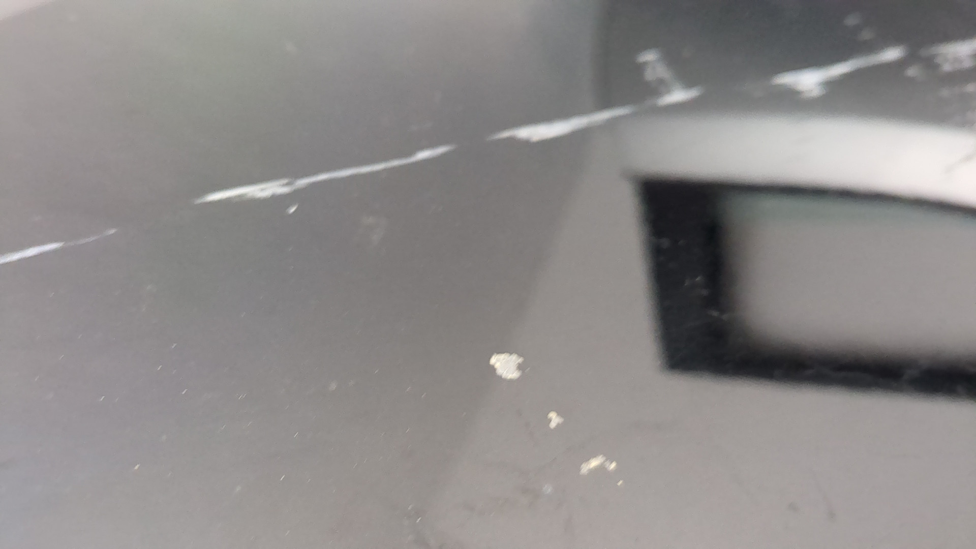 Крыло переднее правое