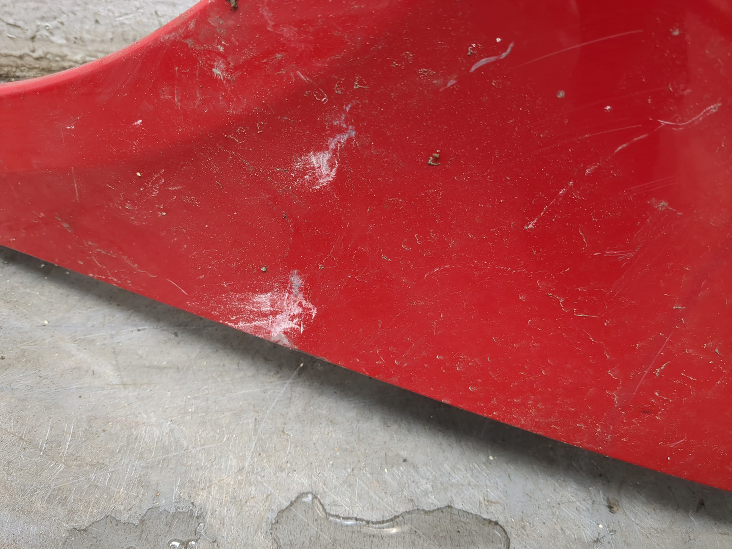 Крыло переднее левое