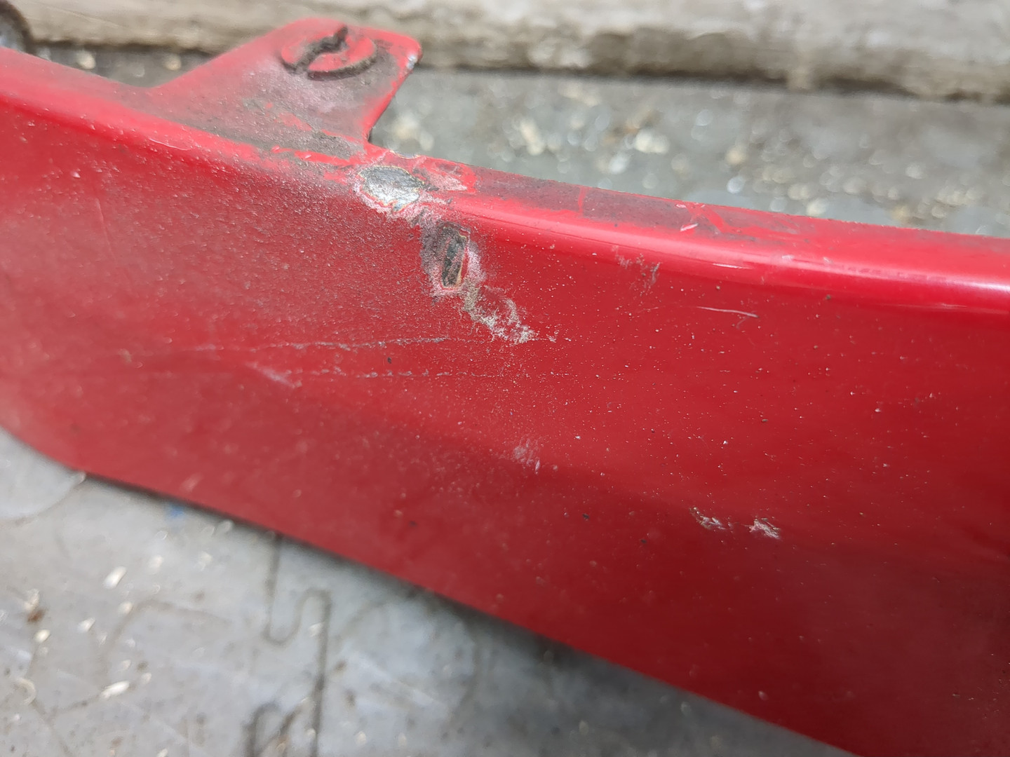 Крыло переднее левое