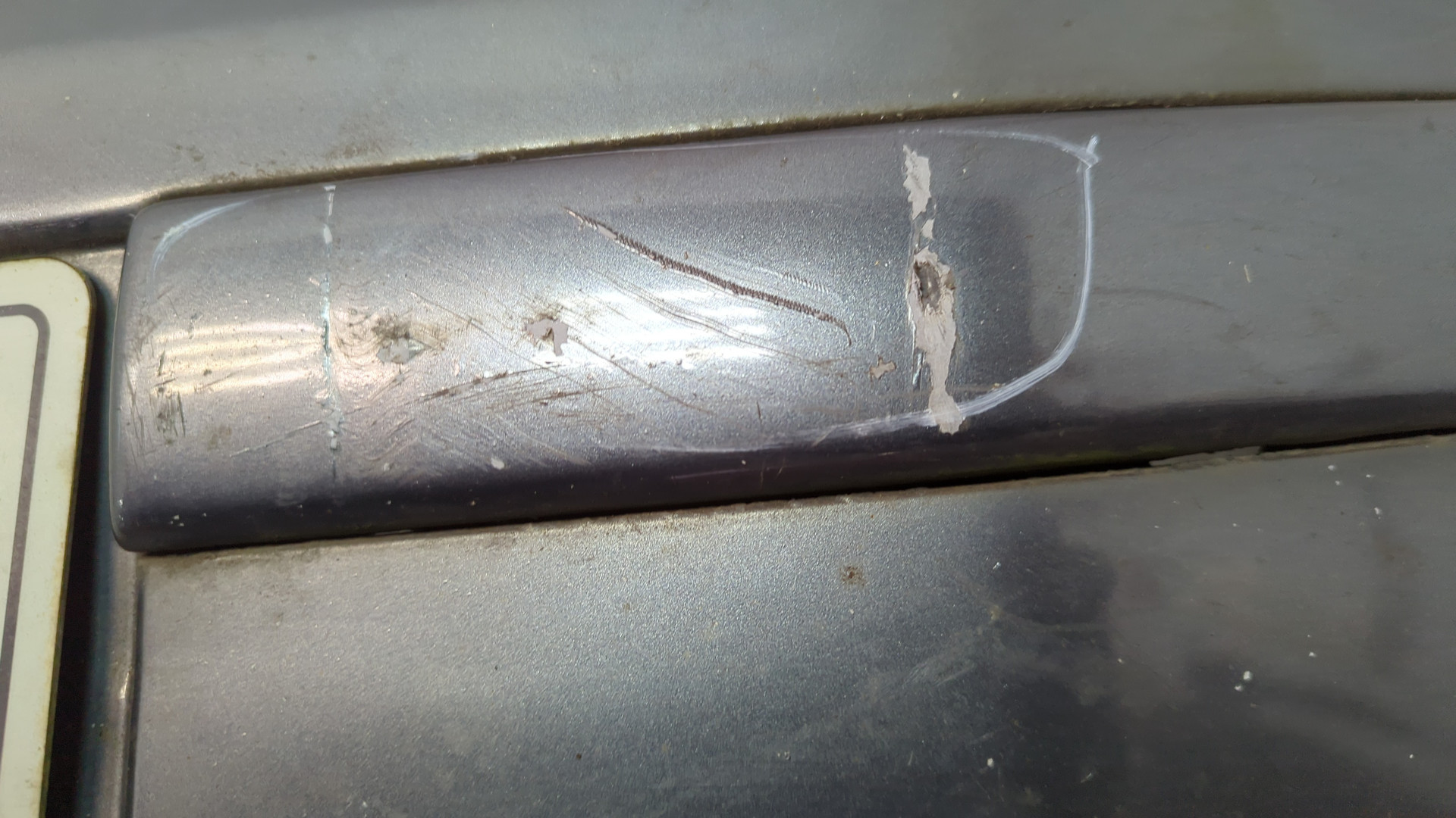 Бампер передний