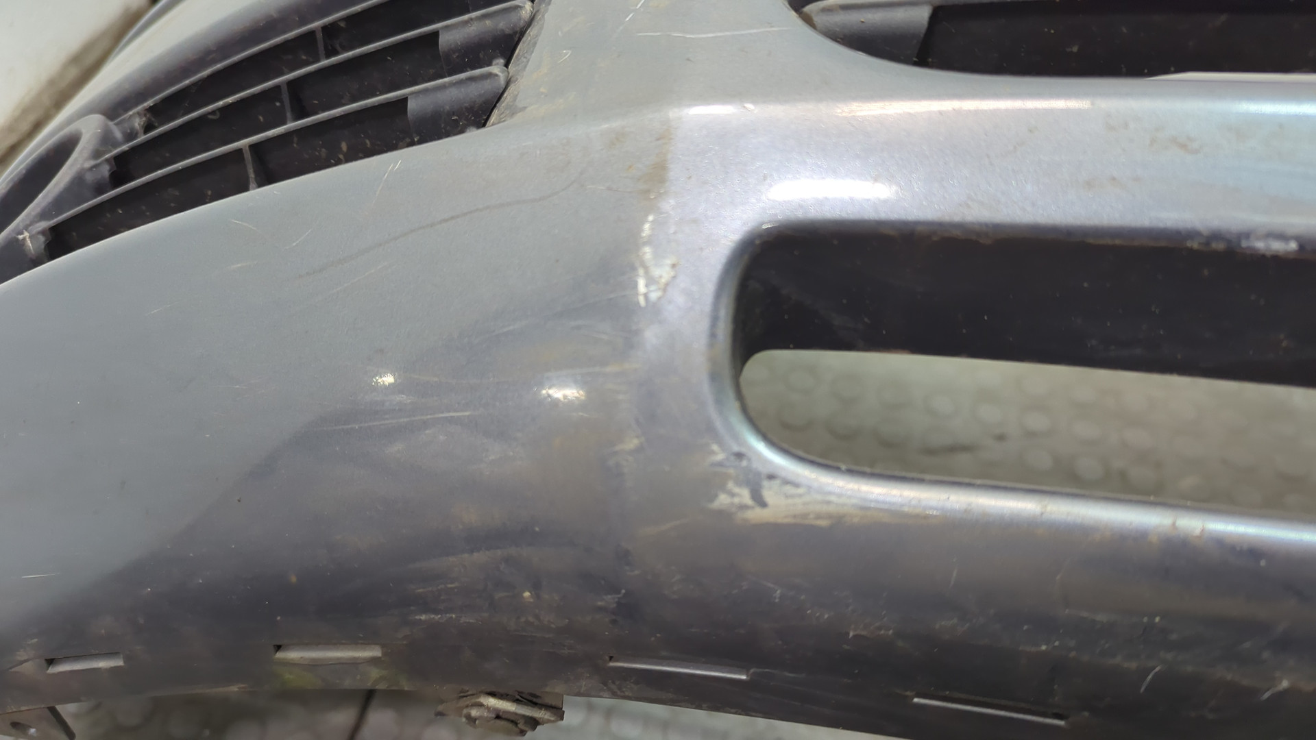 Бампер передний