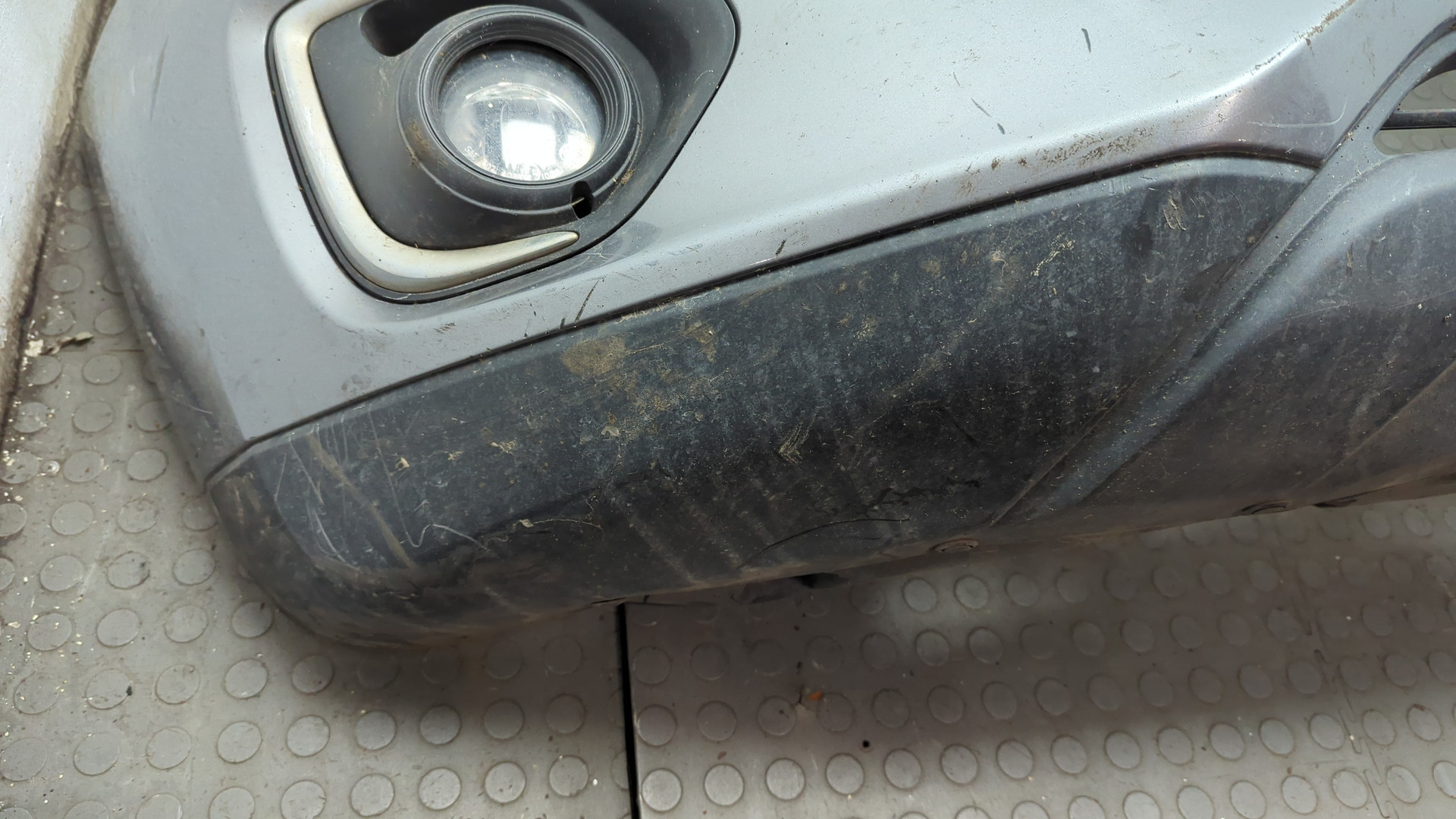 Бампер передний