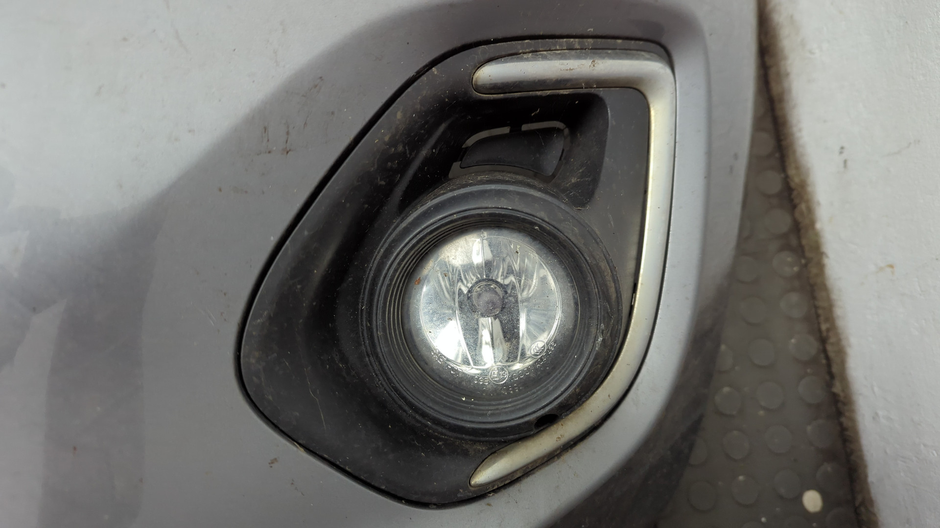 Бампер передний